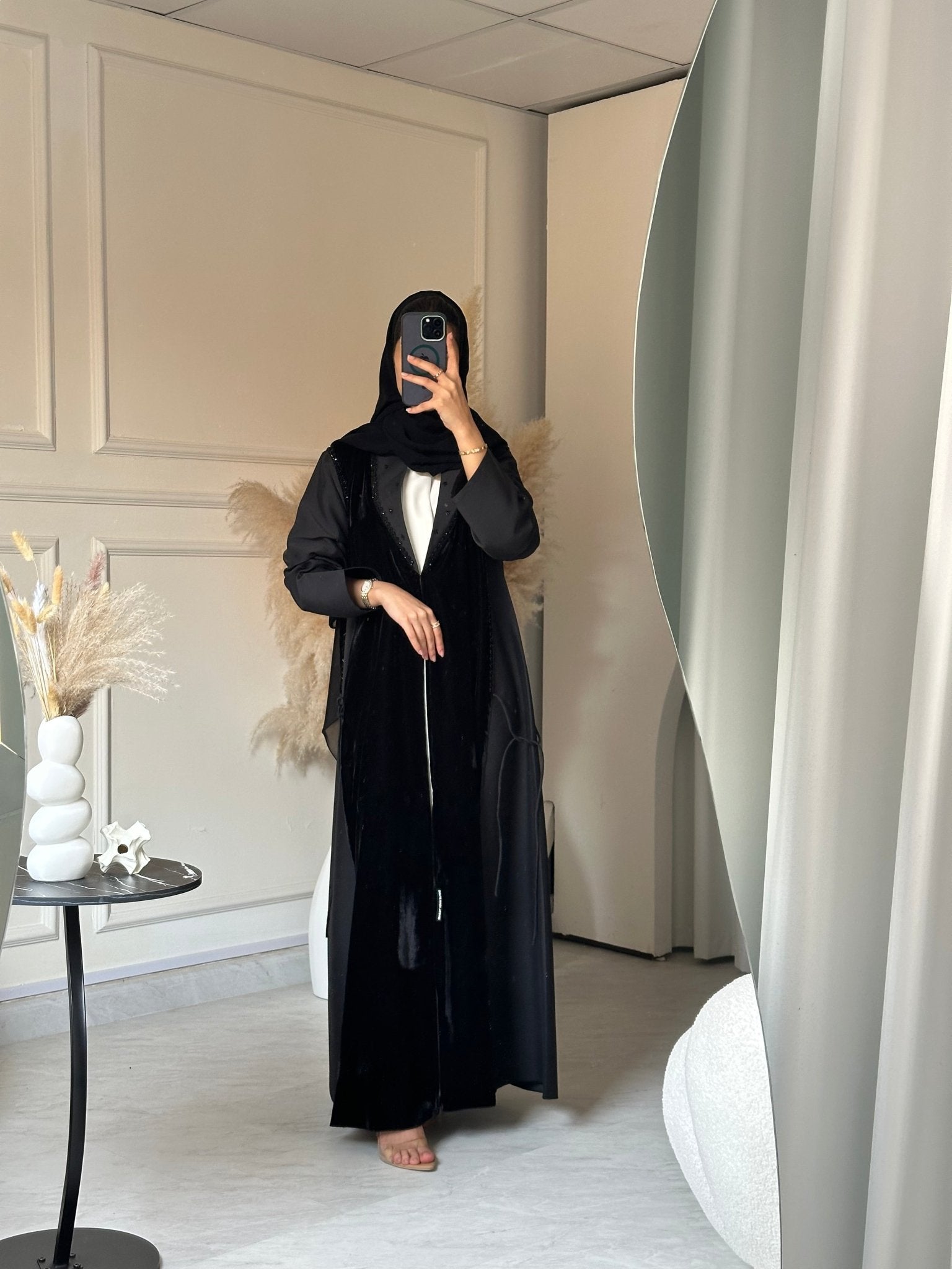 C 0726 Velvet Embroidery Black Abaya