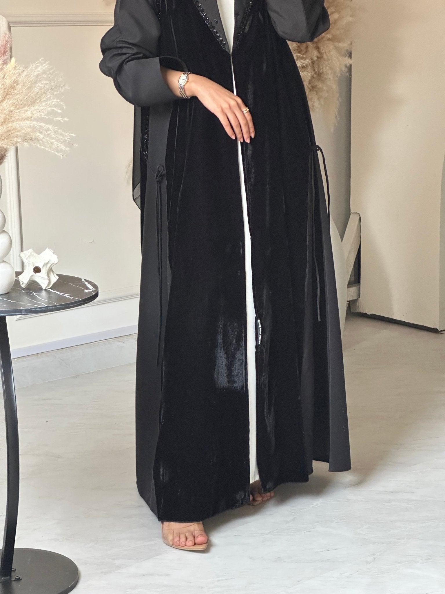 C 0726 Velvet Embroidery Black Abaya