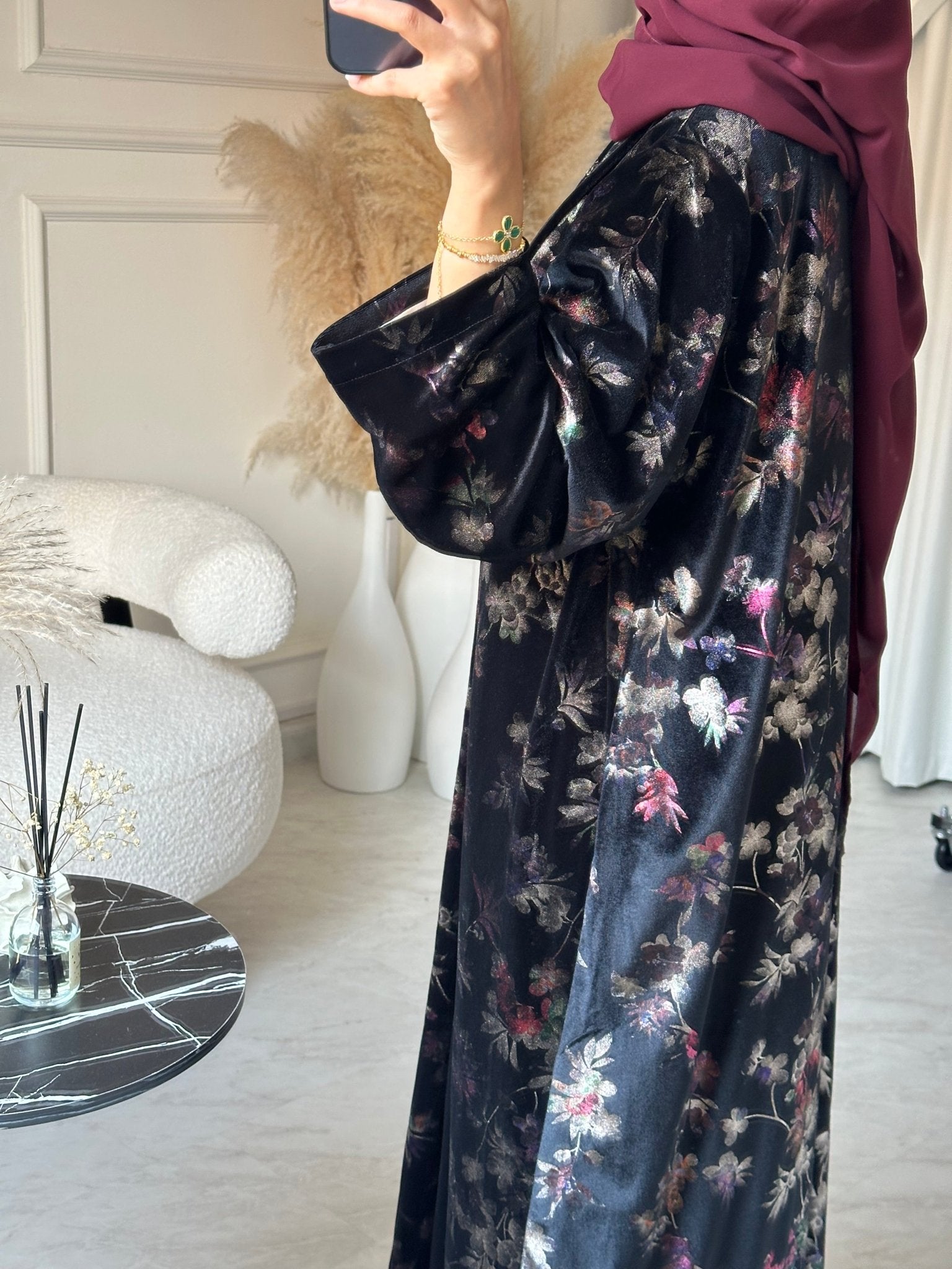 C 0749 Floral Burgundy Abaya