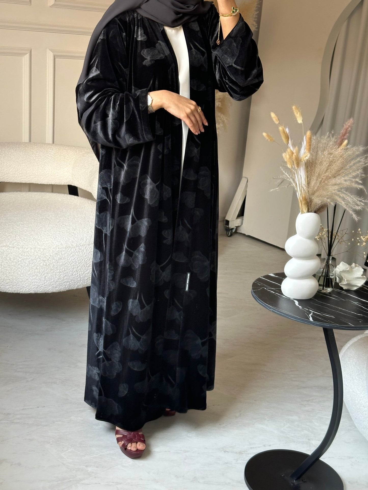 C 0750 - 02 Grey Floral Abaya