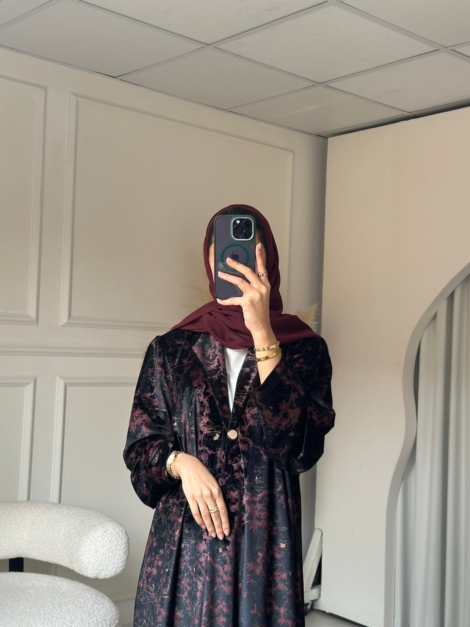 C 0777 Burgundy Coat Velvet Abaya