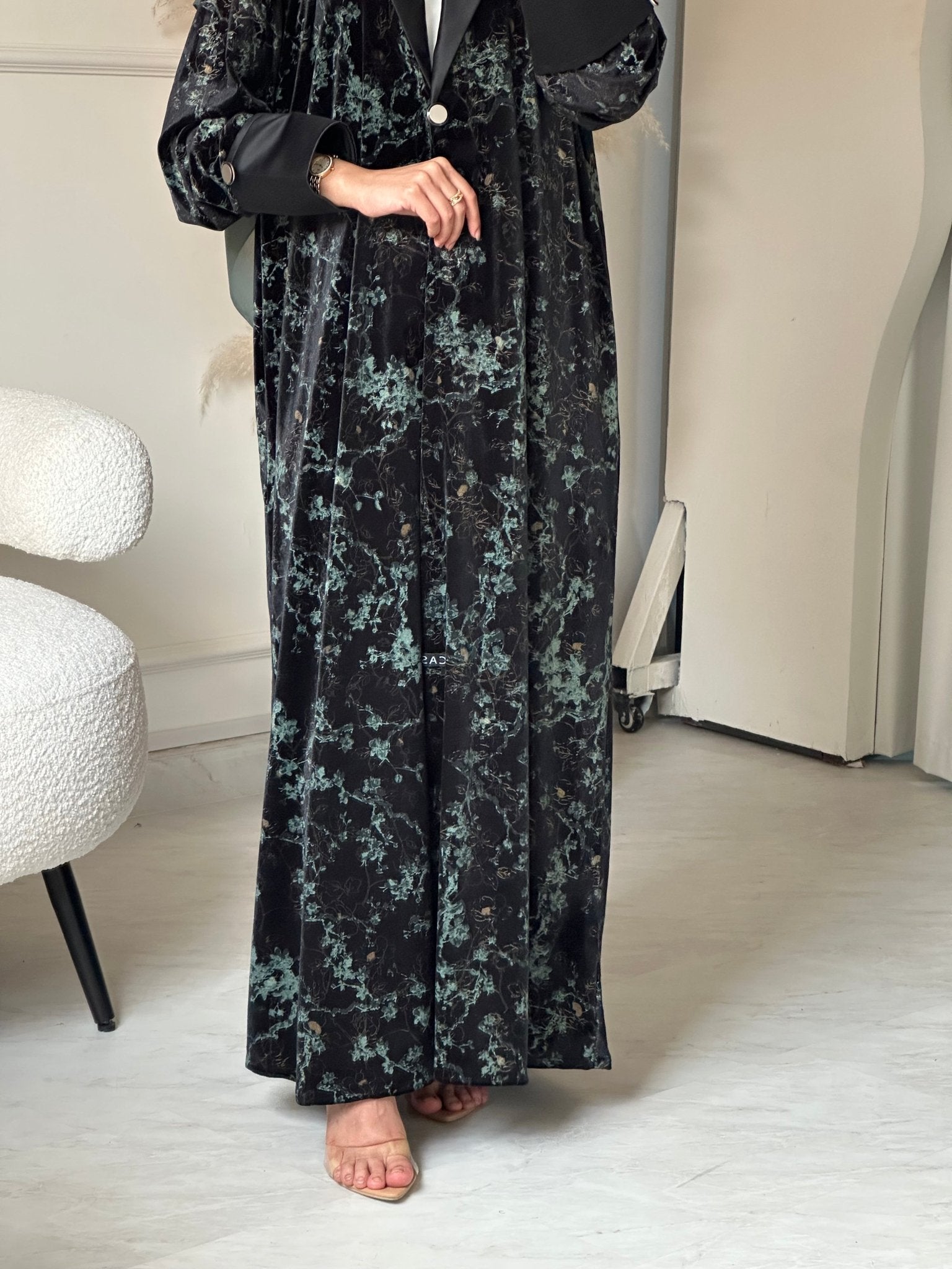 C 0778 Green Coat Velvet Abaya