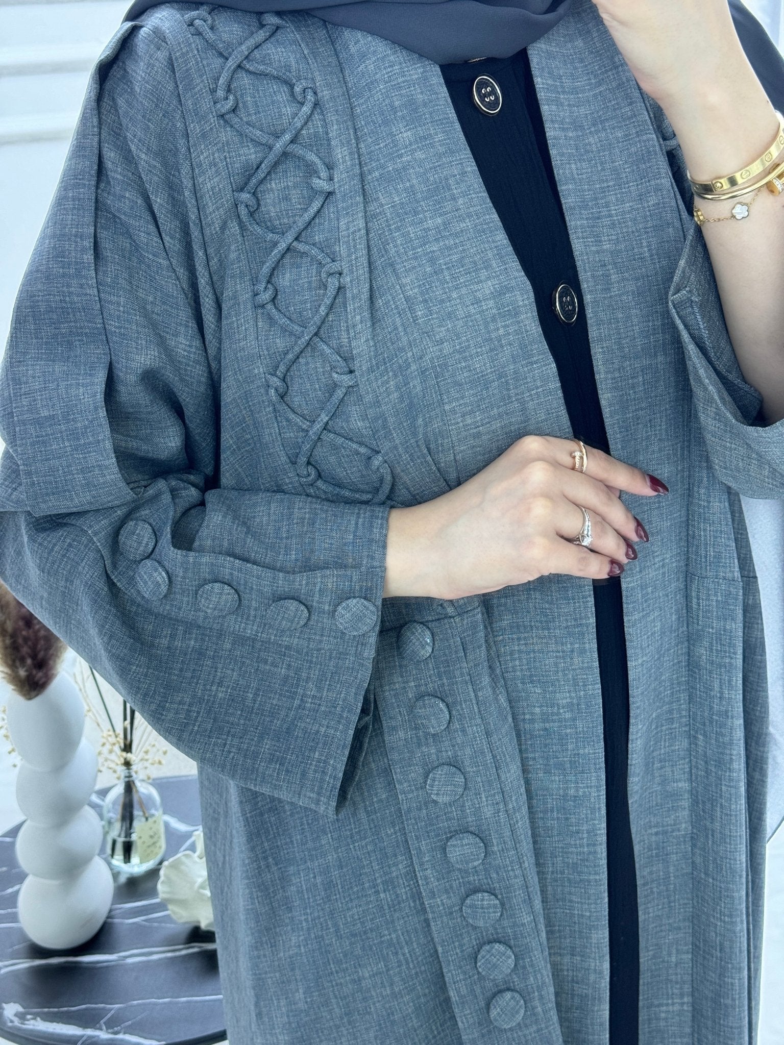 C 0790 Grey 3D Linen Abaya