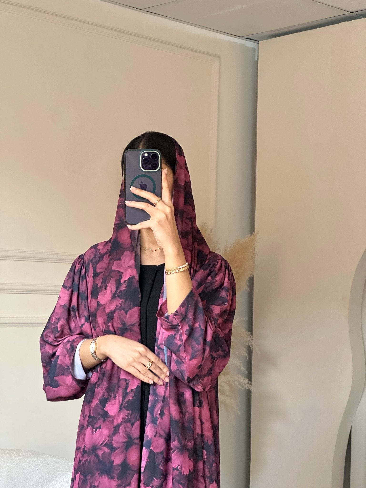 C 0804 Fuchsia Printed Abaya