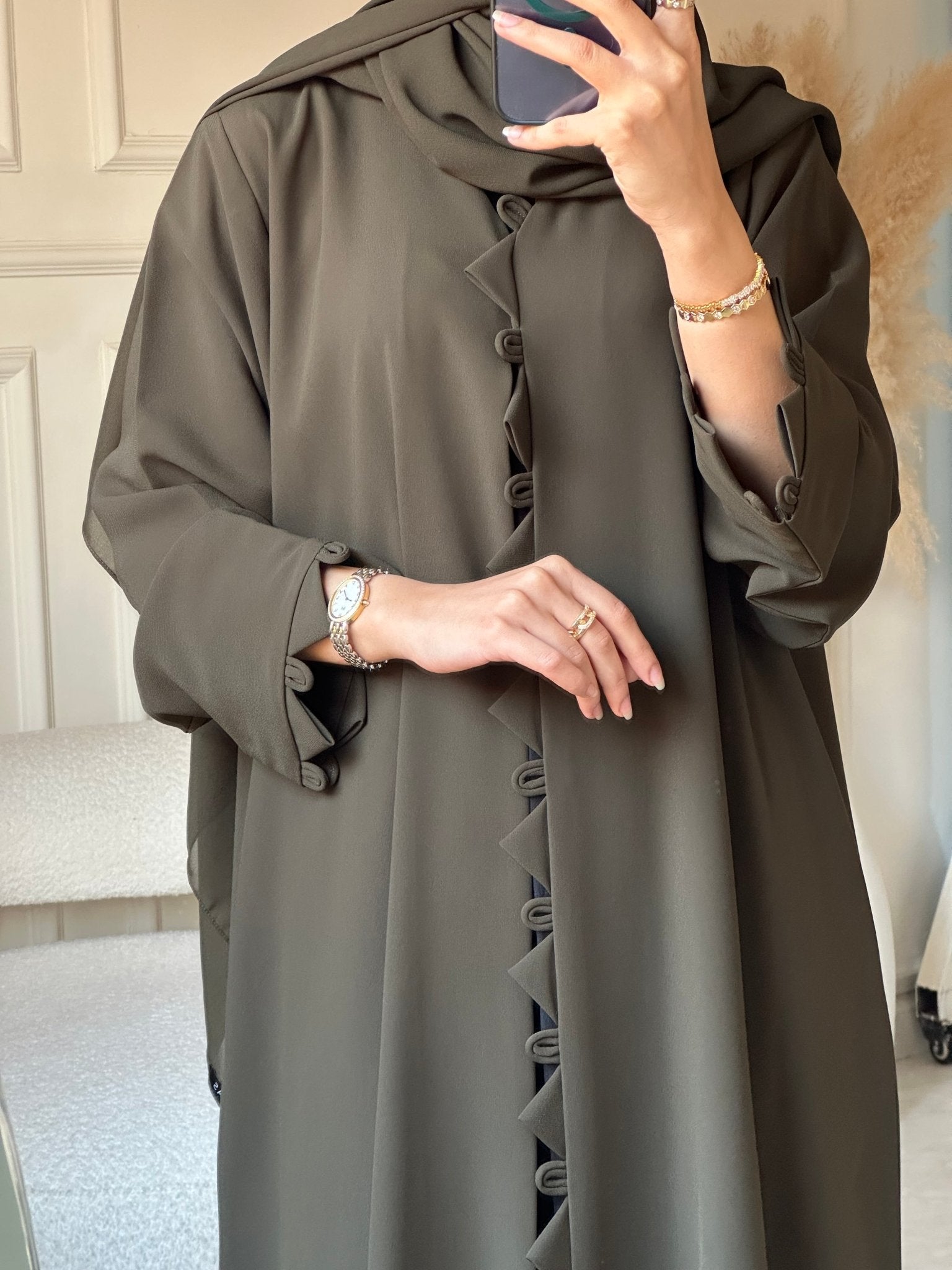 C 0811 Olive Abaya