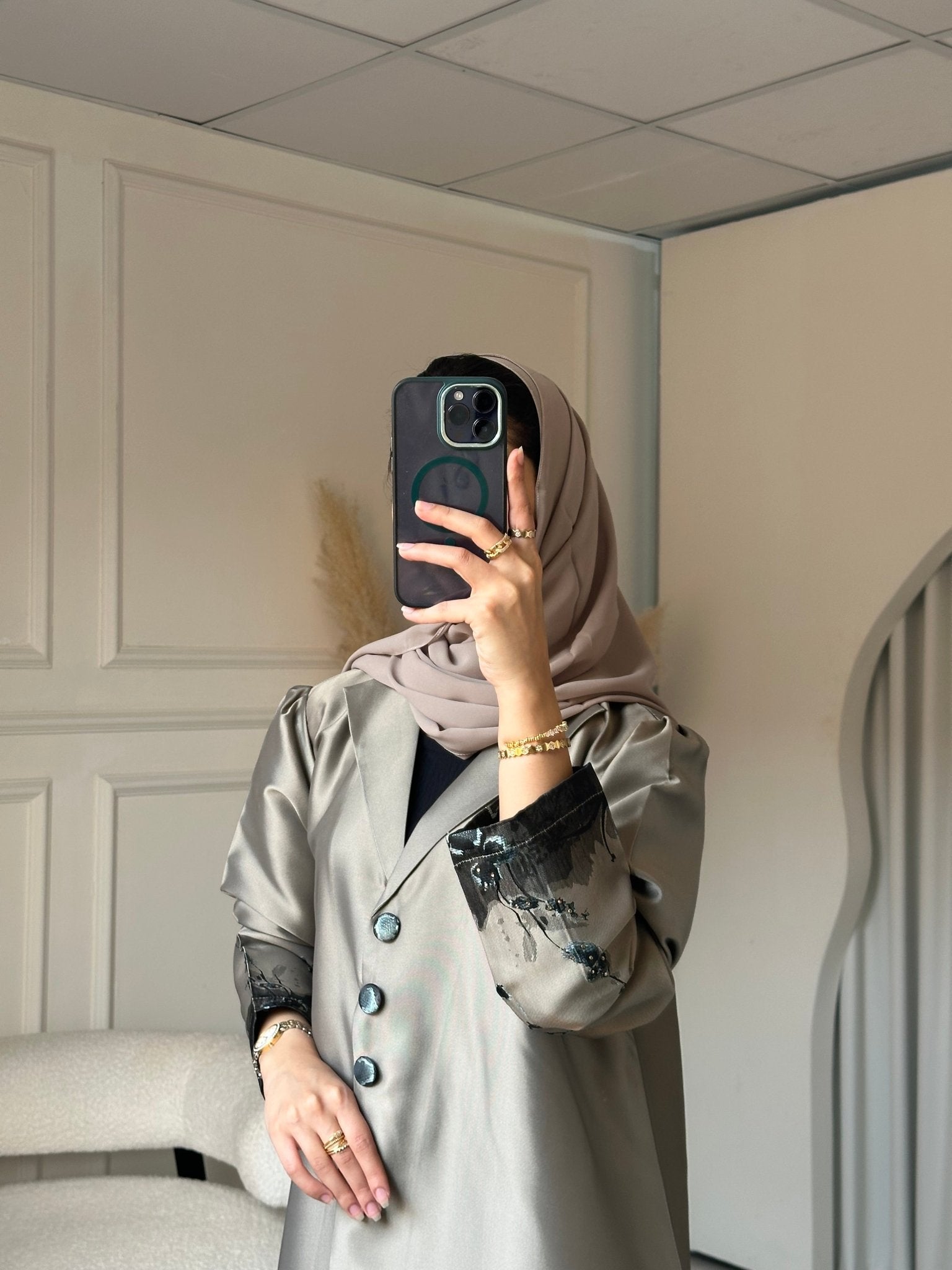 C 0823 - 01 Beige Floral Printed Abaya