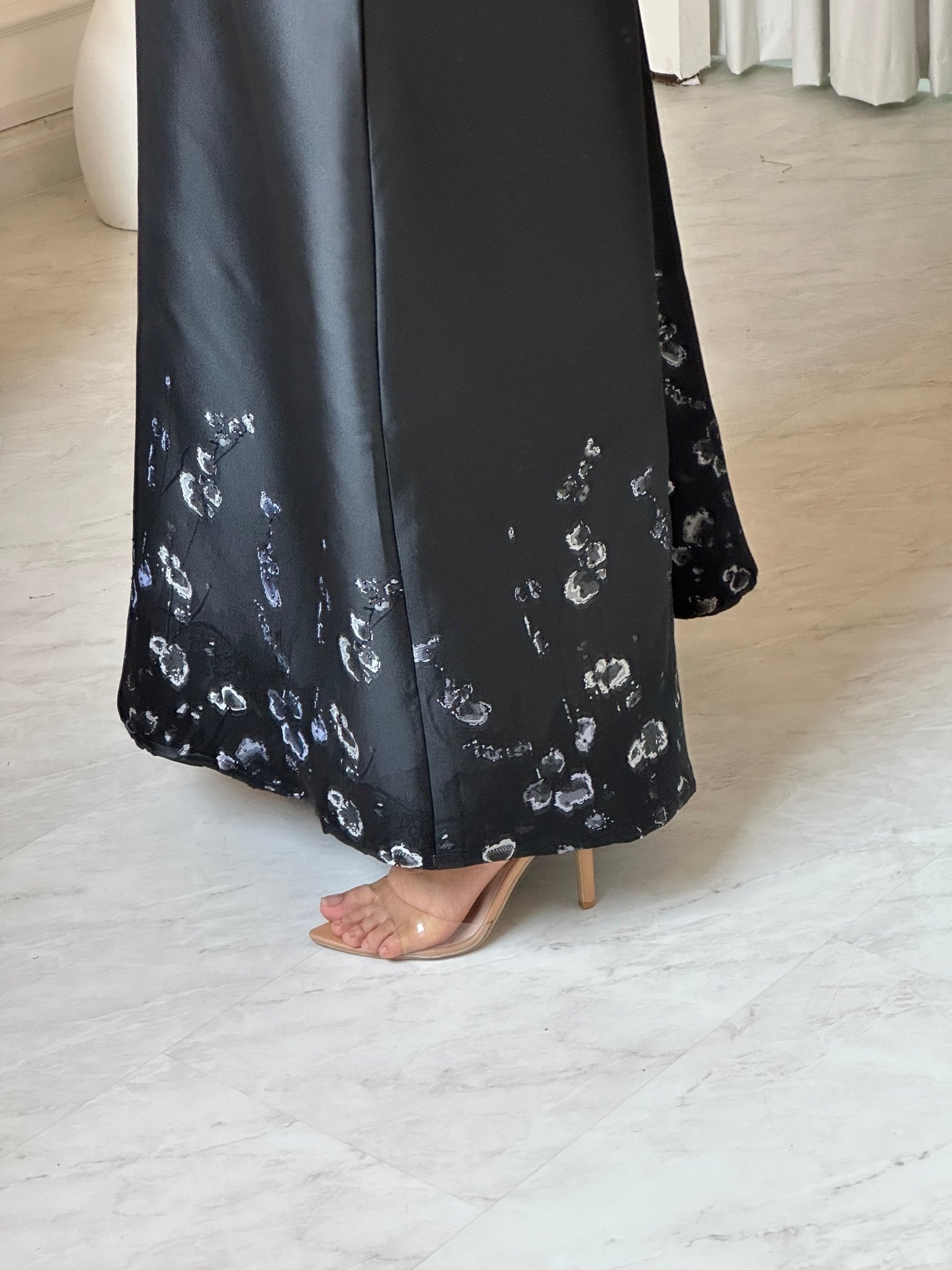 C 0823 - 02 Black Floral Printed Abaya