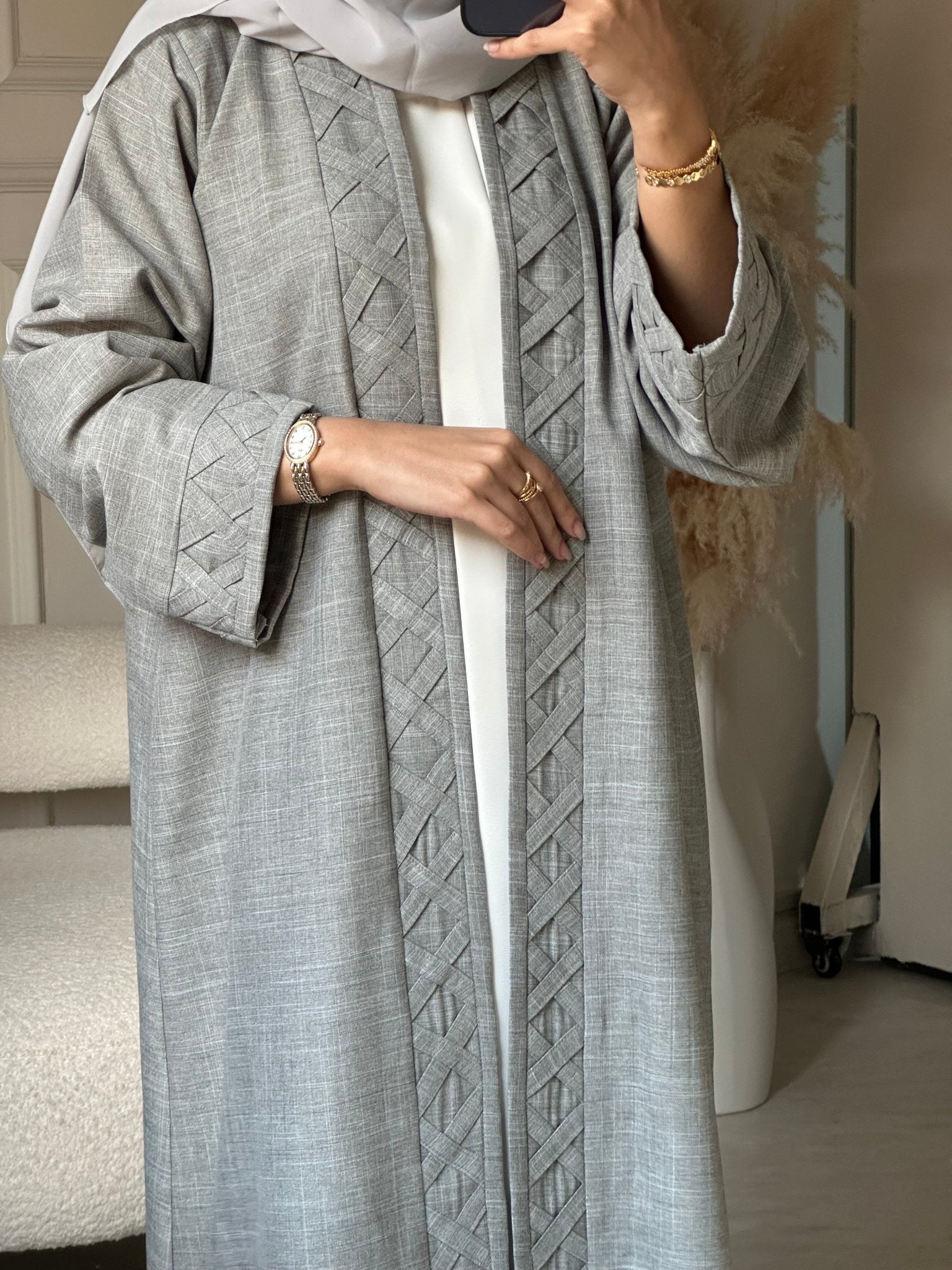C 0825 Light Grey Abaya
