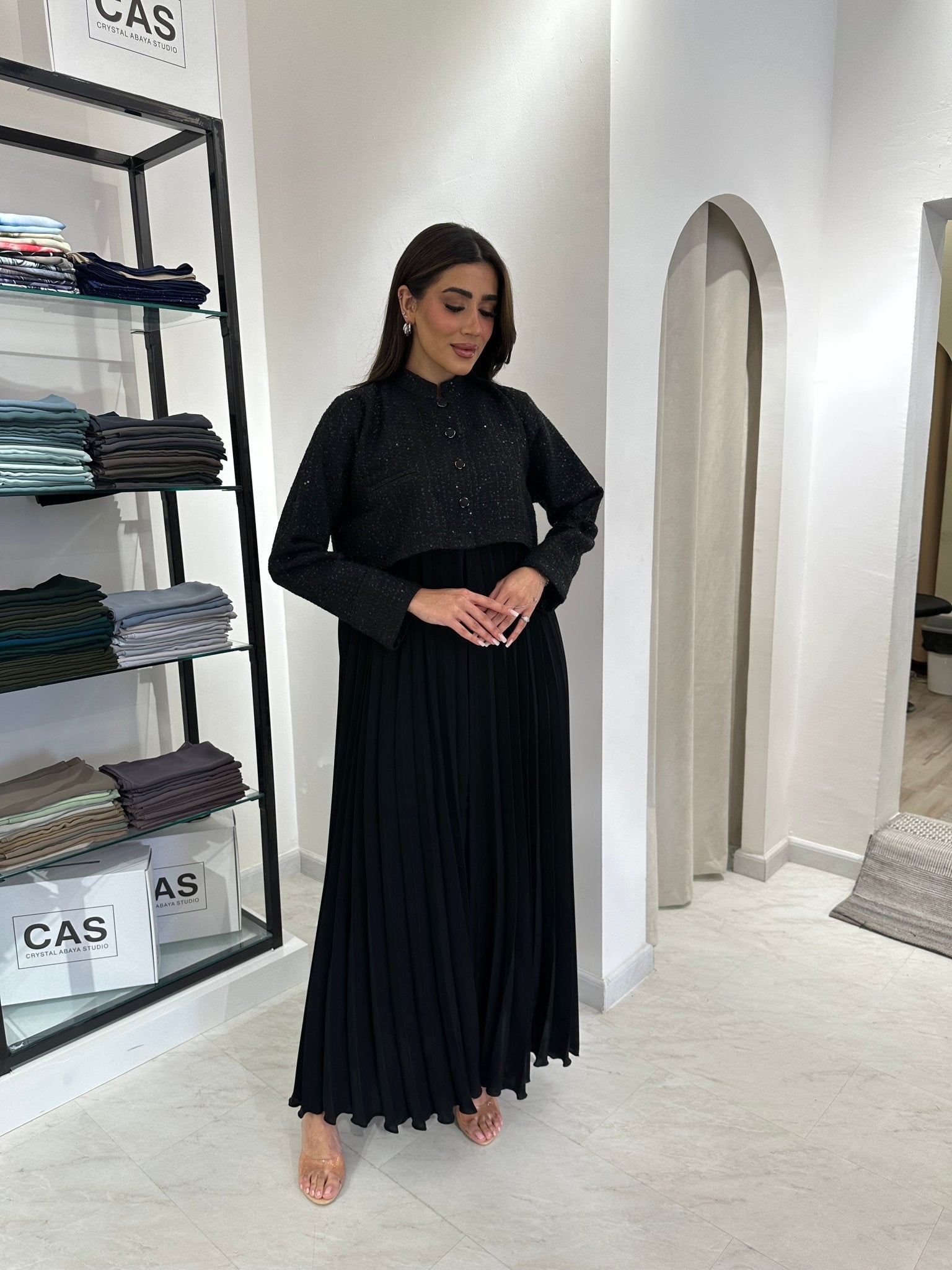 C 0828 - 01 Black Pleated Abaya