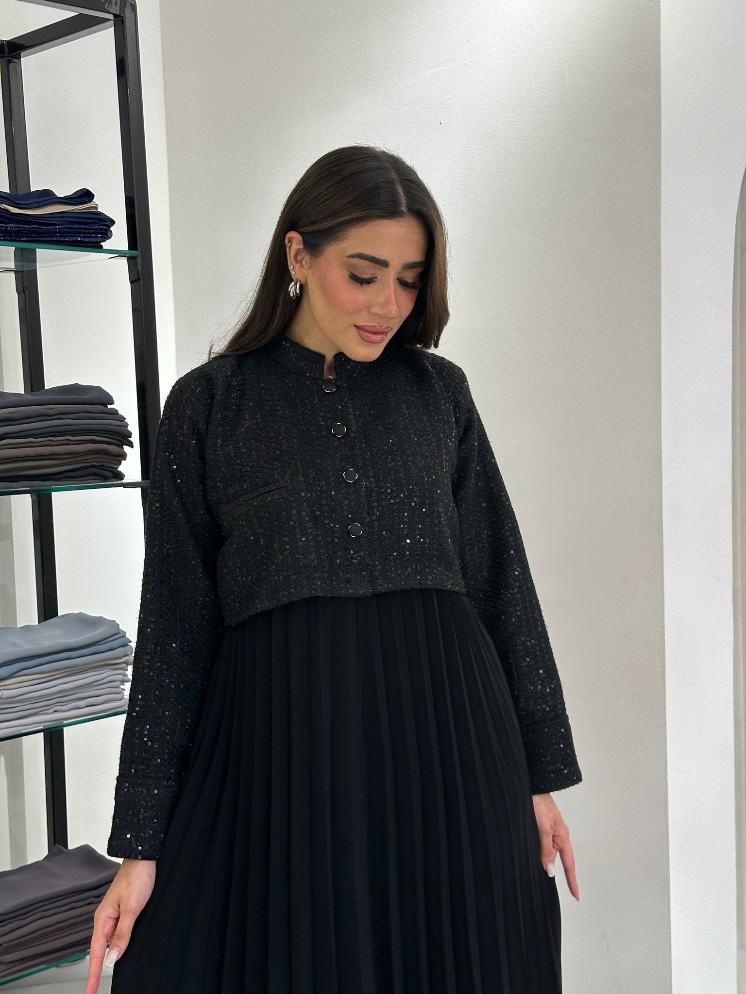 C 0828 - 01 Black Pleated Abaya