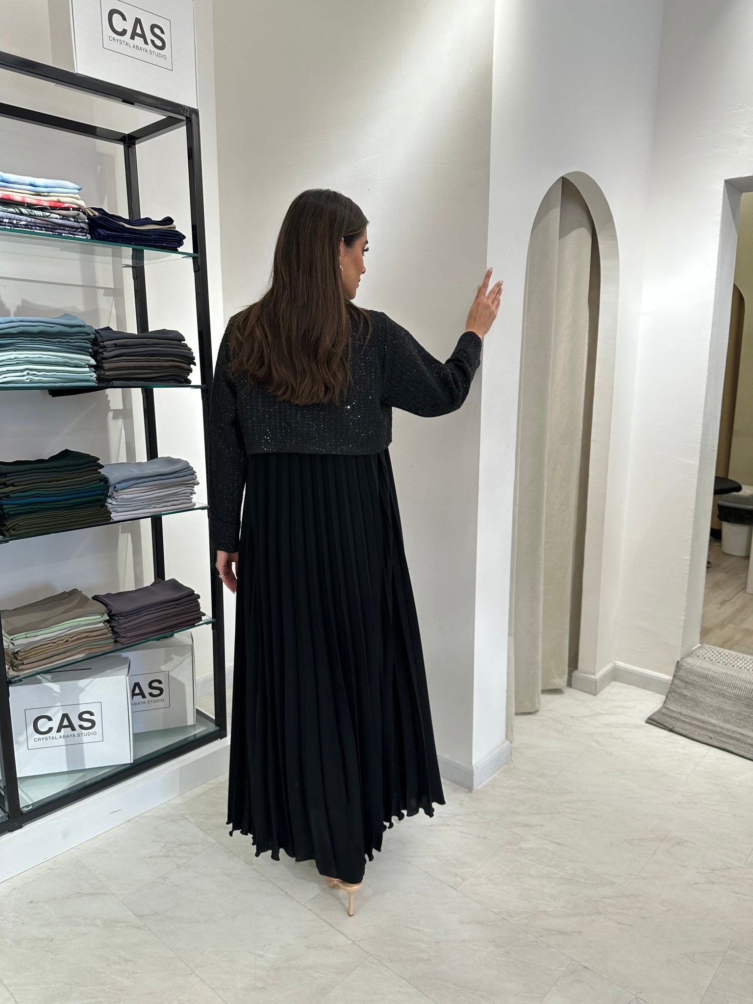 C 0828 - 01 Black Pleated Abaya
