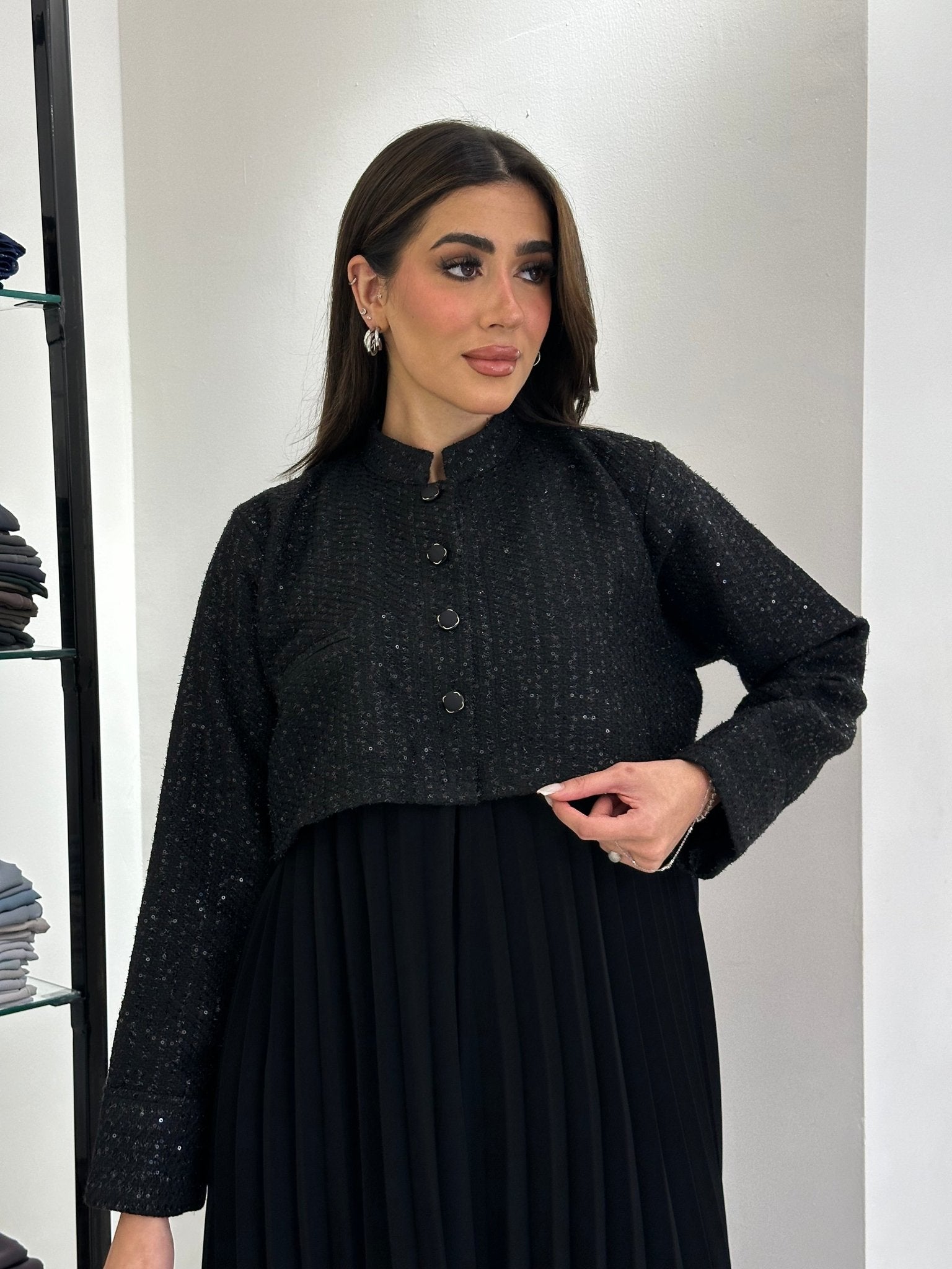 C 0828 - 01 Black Pleated Abaya