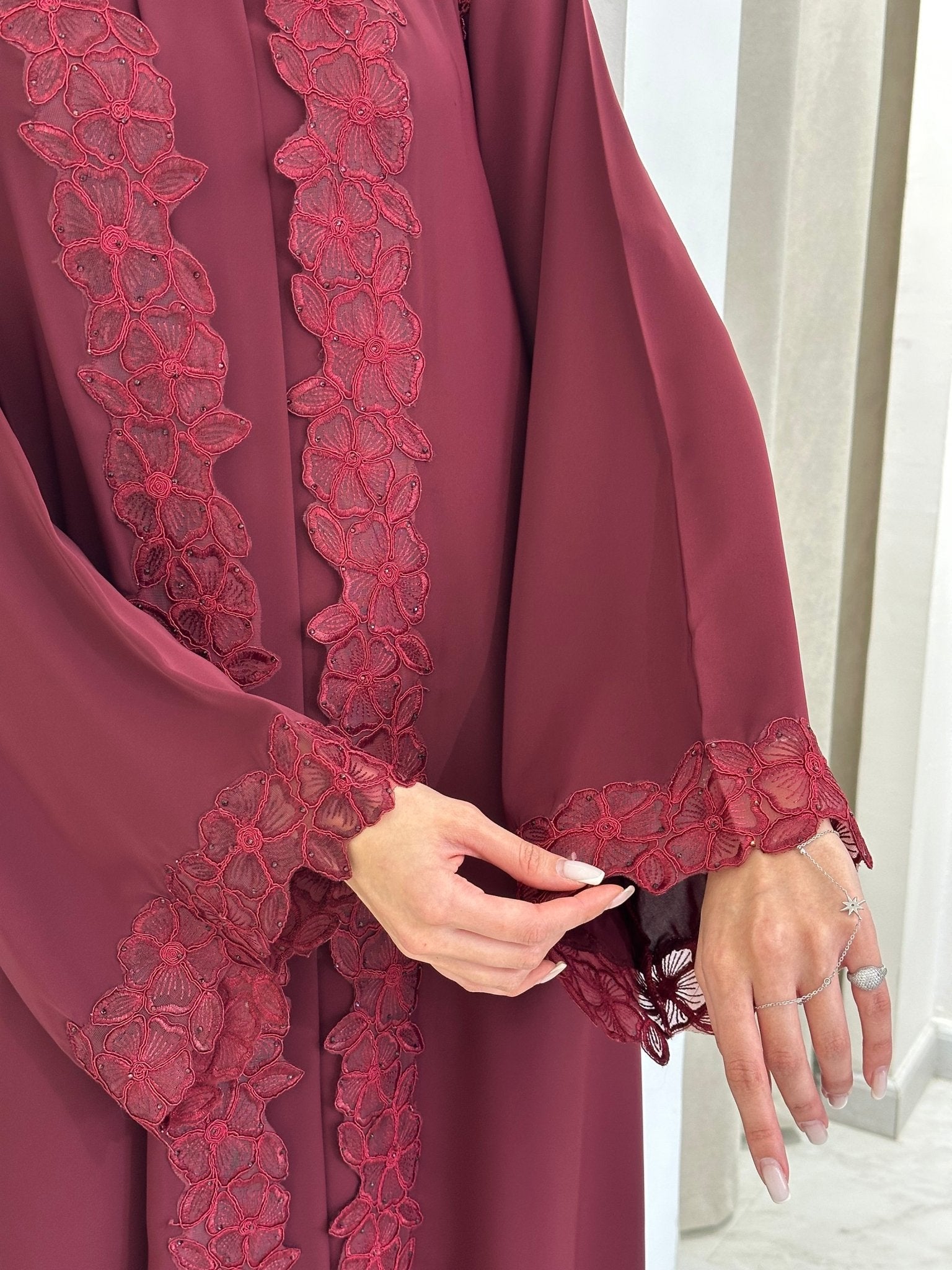 C 0836 Maroon Lace Abaya Set