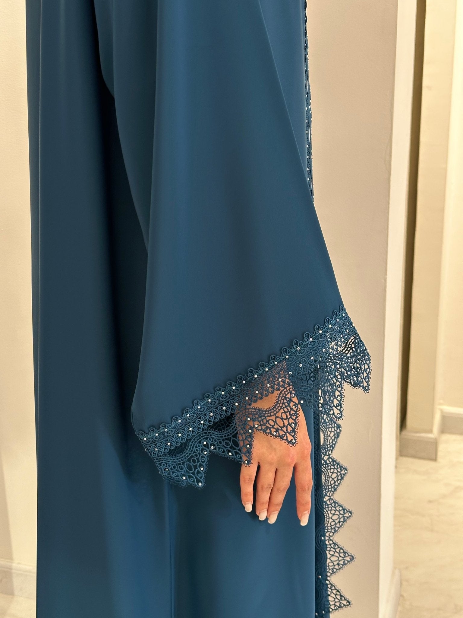 C 0837 Teal Lace Abaya Set