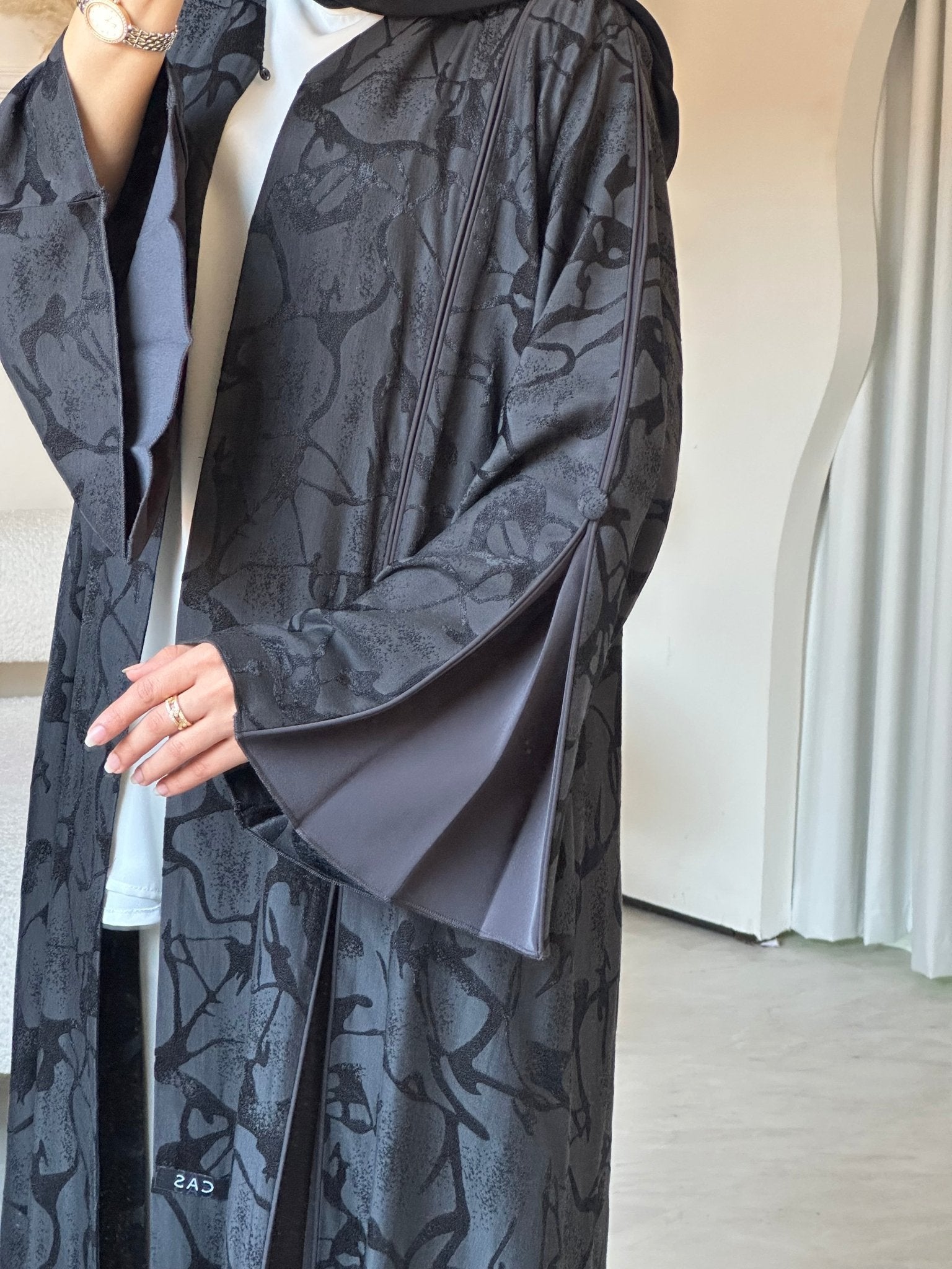 C 0839 Black Grey Printed Abaya