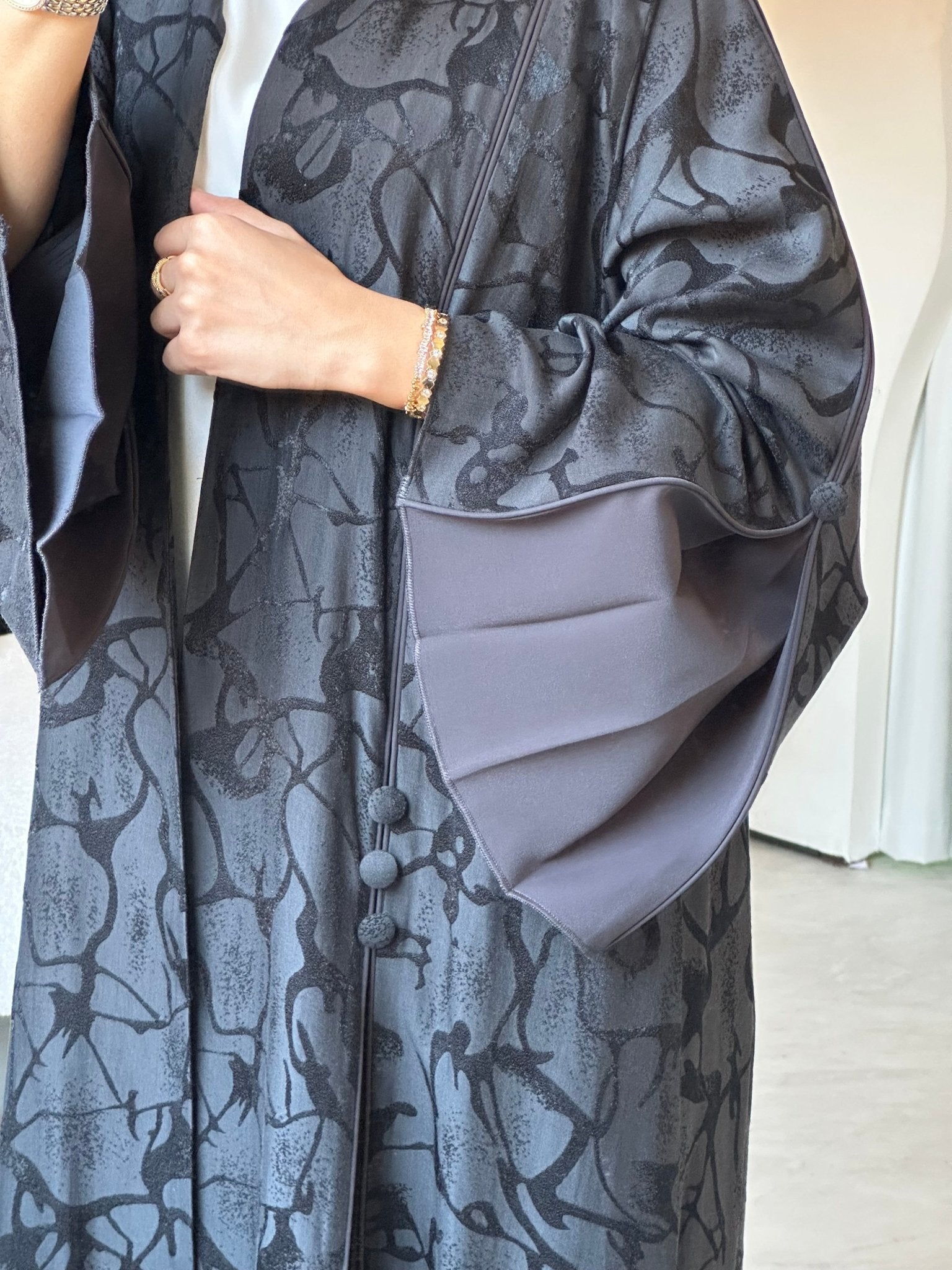 C 0839 Black Grey Printed Abaya