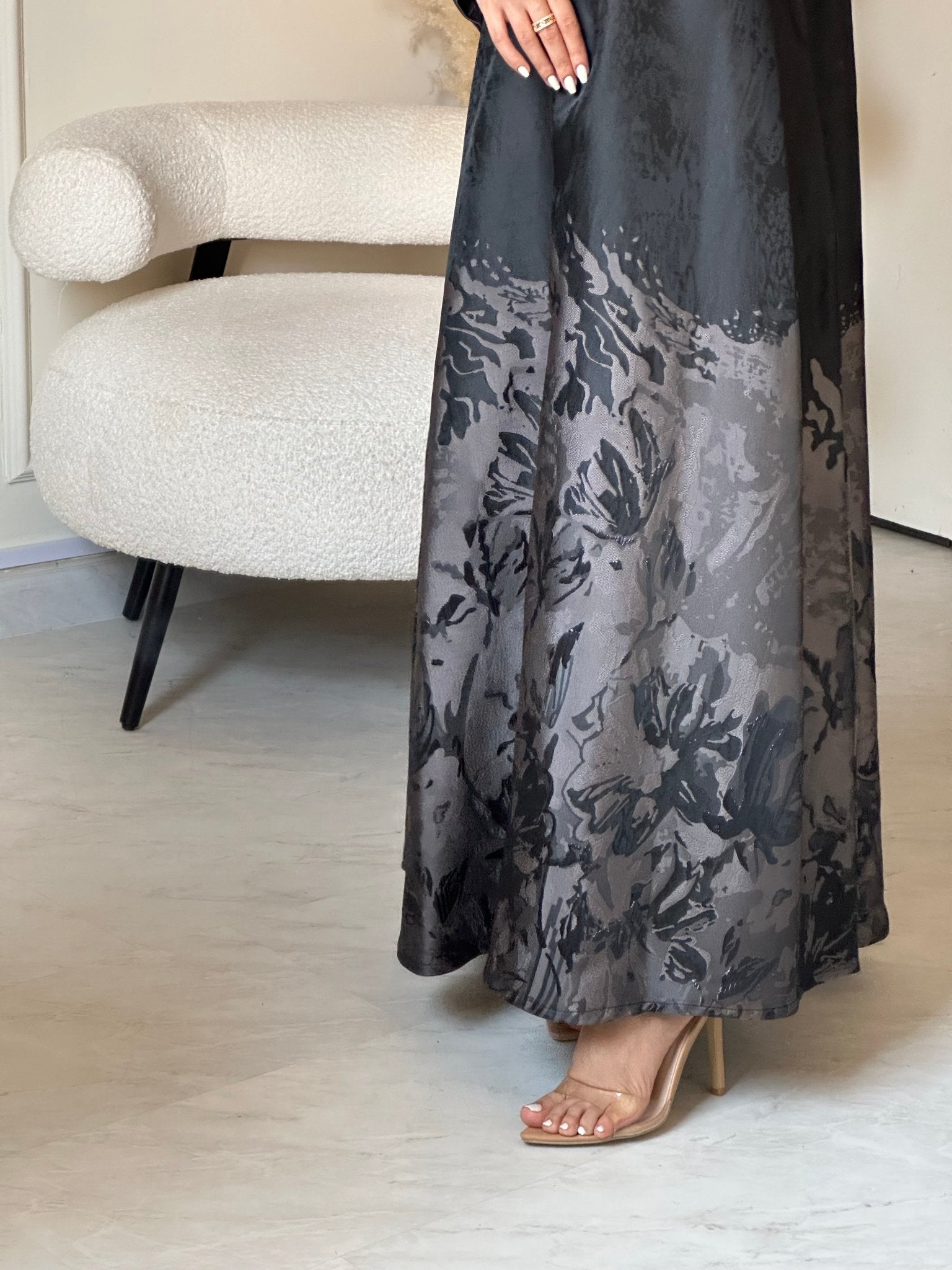 C 0855 - 01 Rose Gold Kloosh Abaya