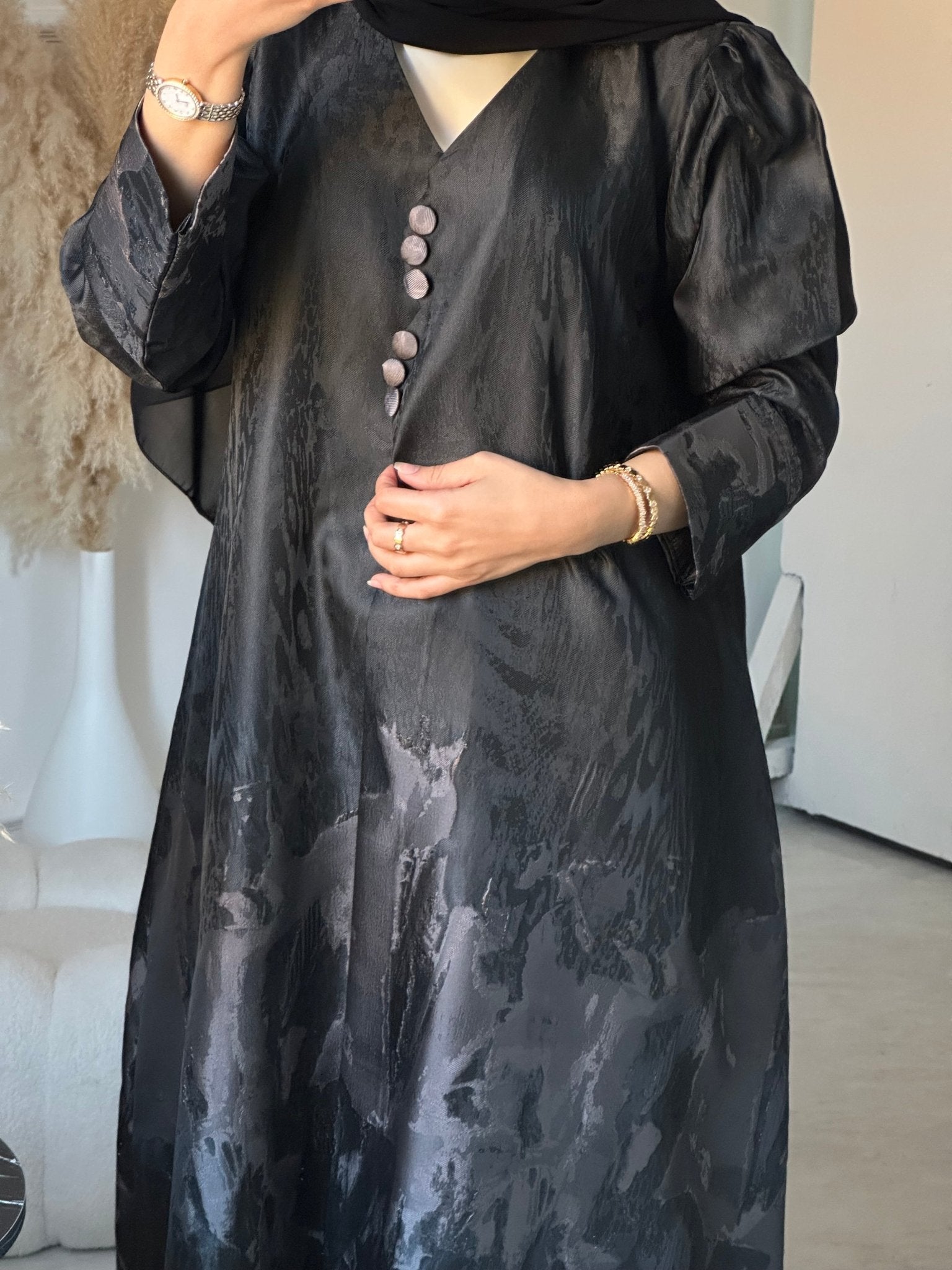 C 0894 Grey Jacquard Abaya
