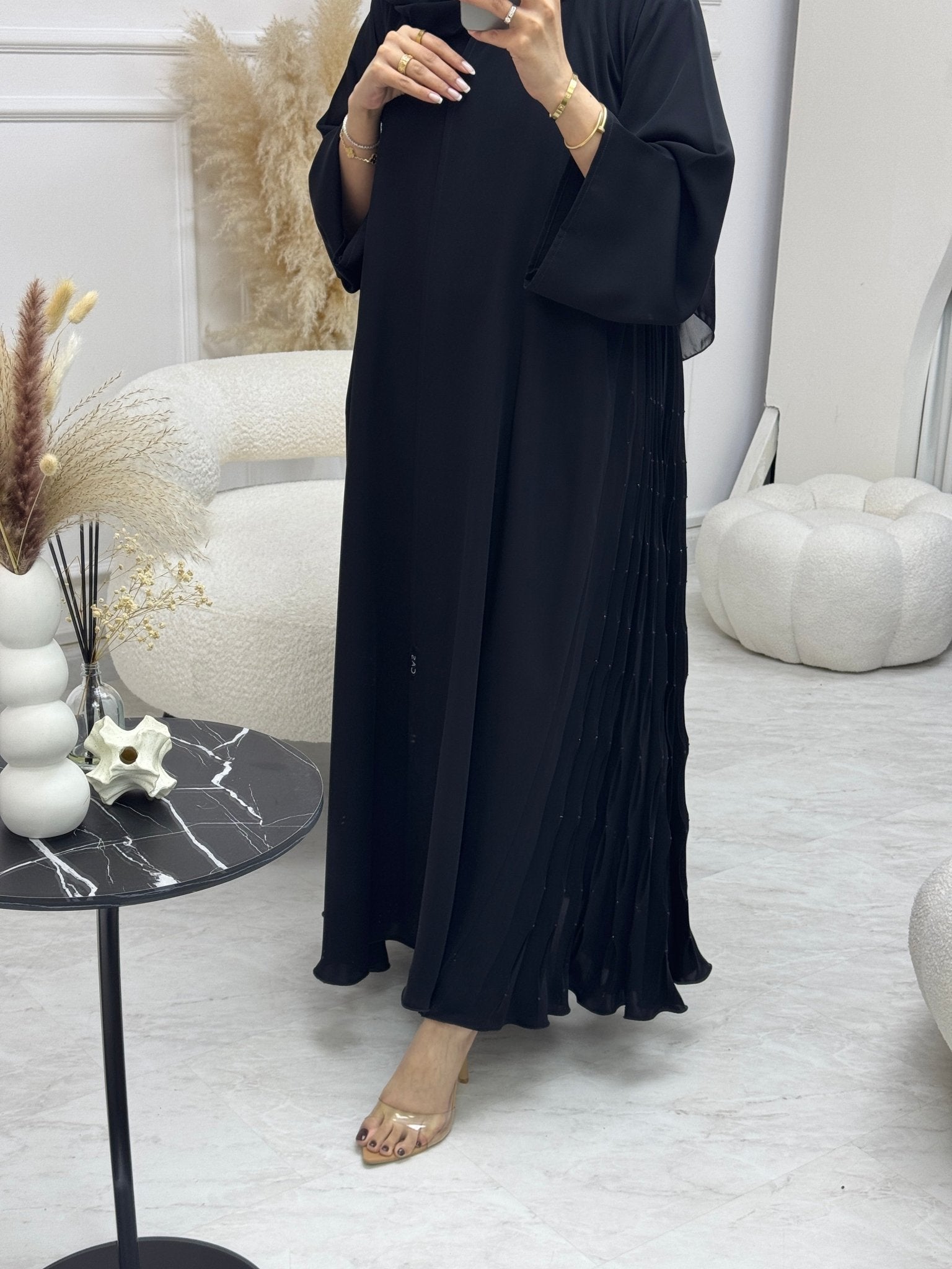 C 0935 Black Pleated Abaya