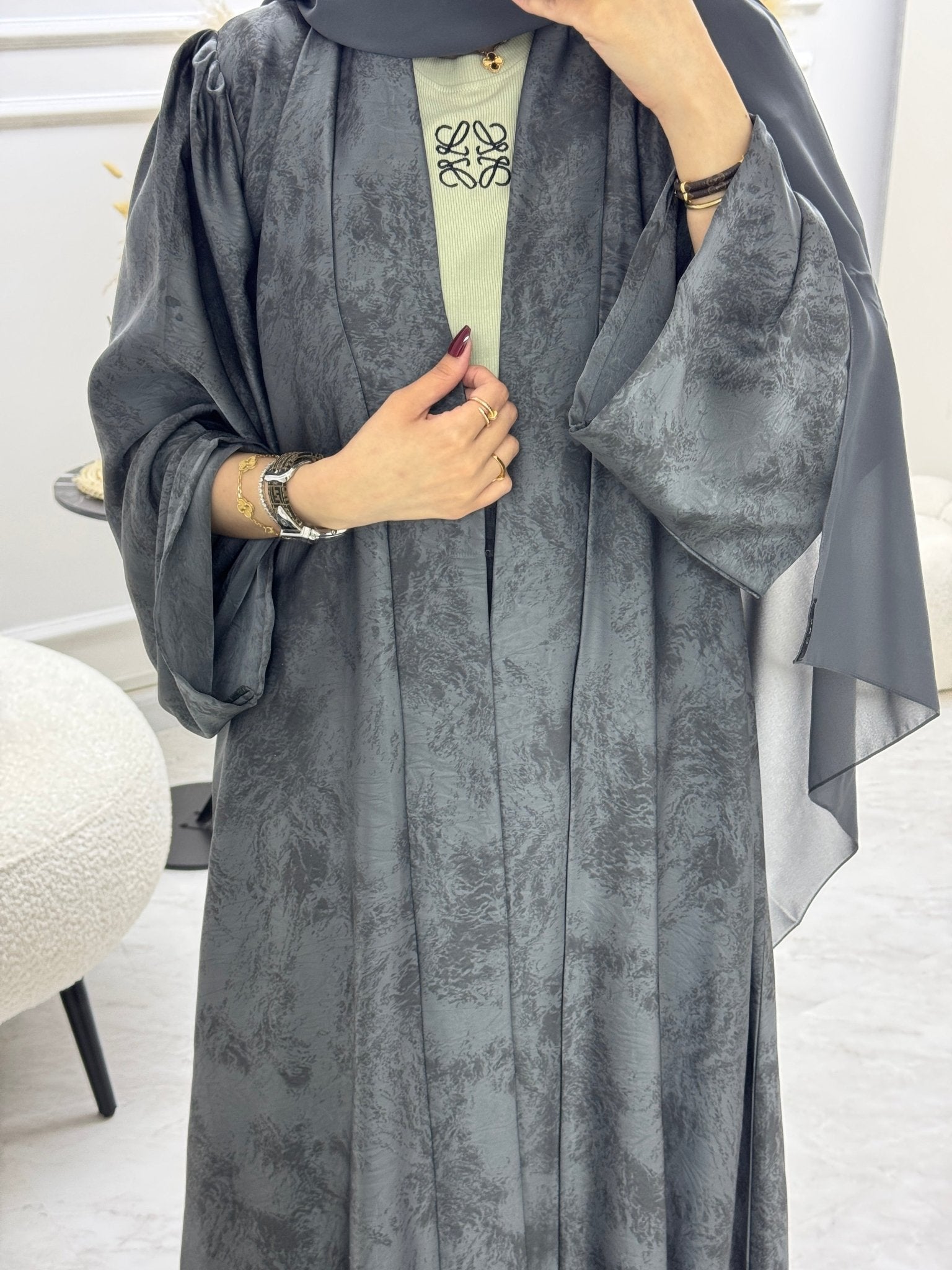 C 1004 - 02 Grey Printed Abaya