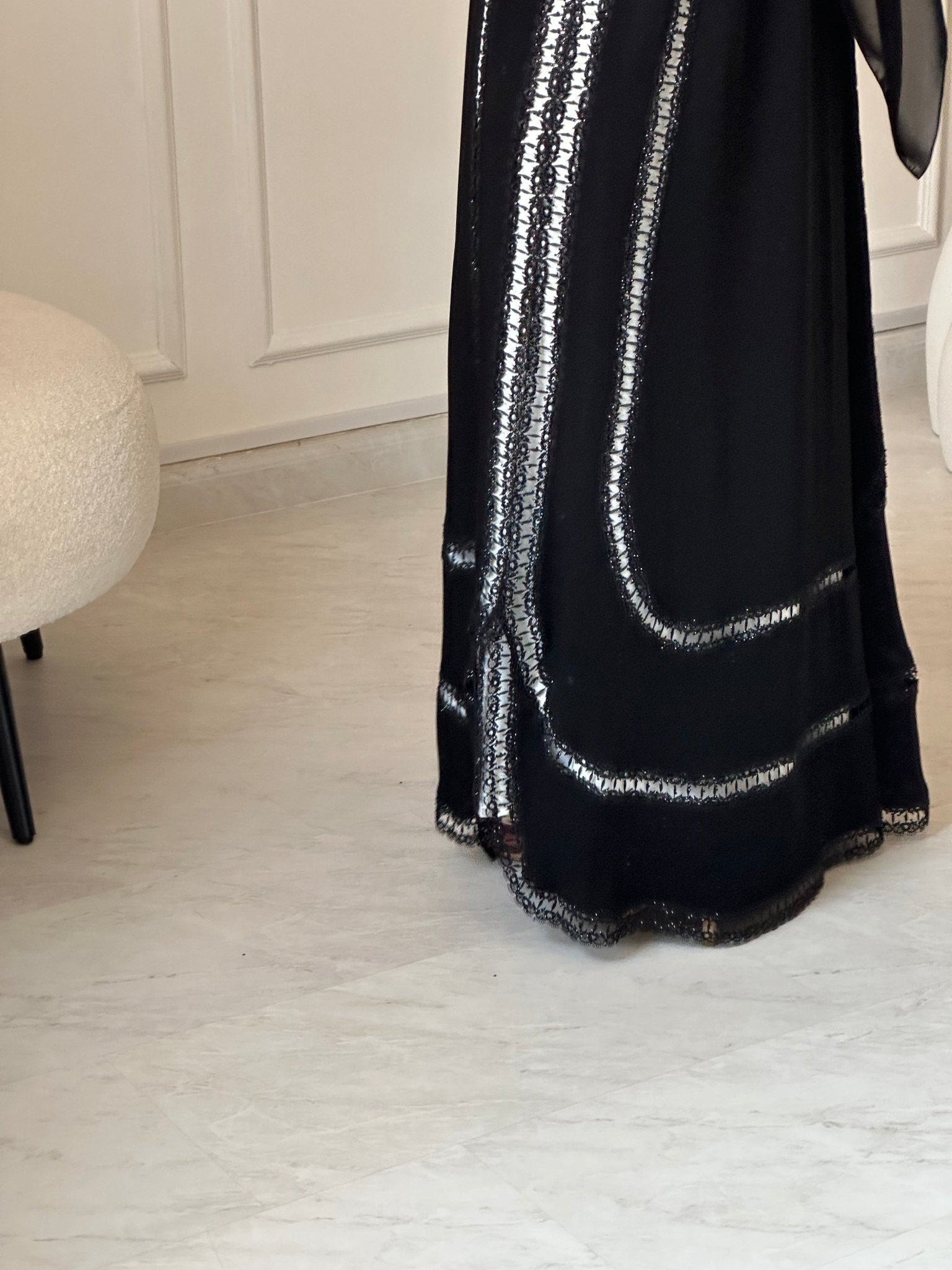 C 1047 Black Lace Abaya