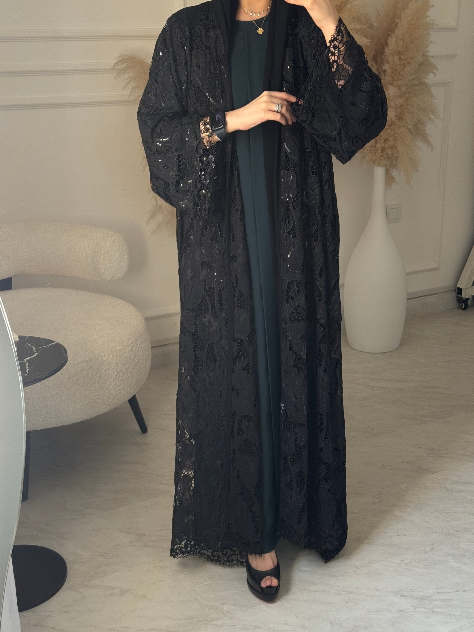 C 1097 Black Dantel Abaya