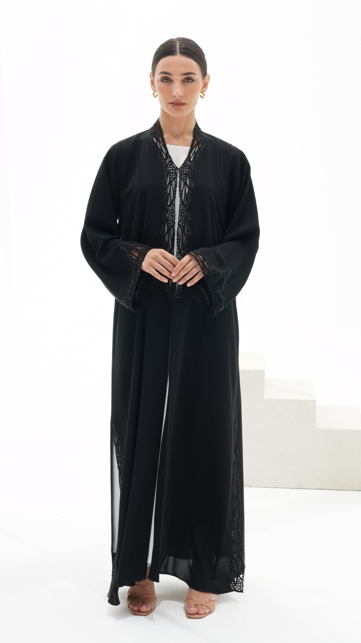 C 1118 Black Abaya