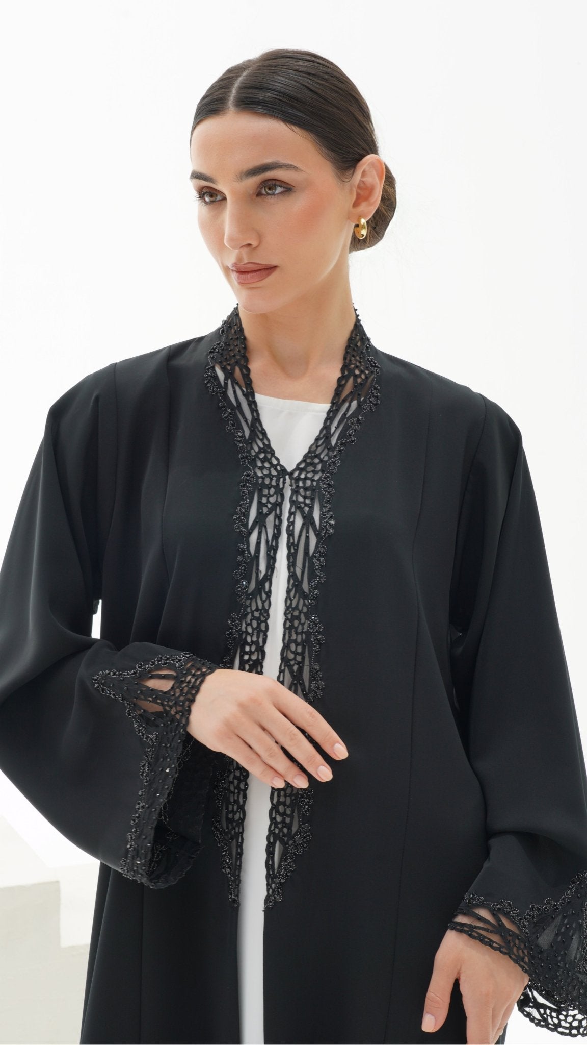 C 1118 Black Abaya