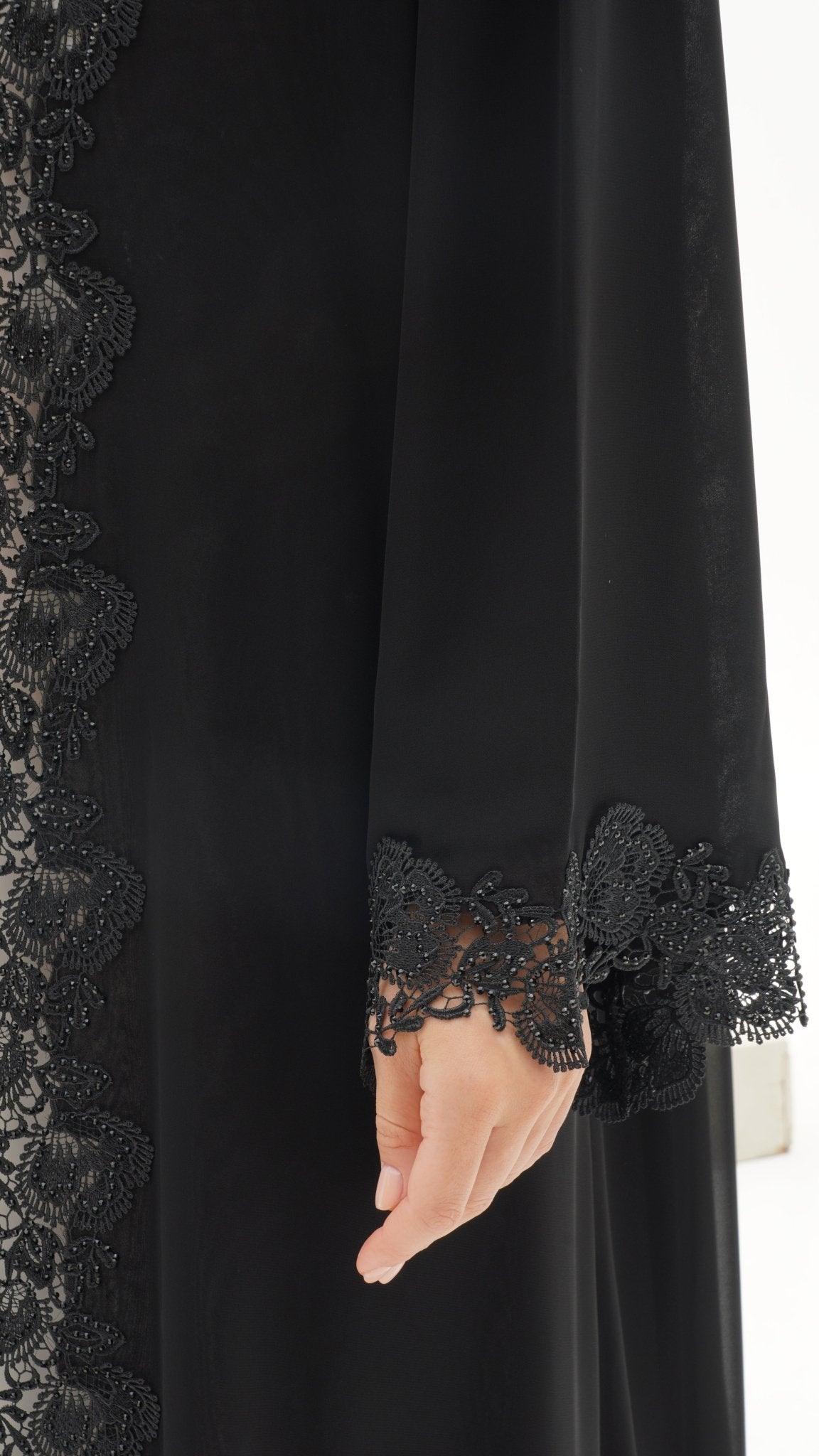 C 1123 Black Abaya