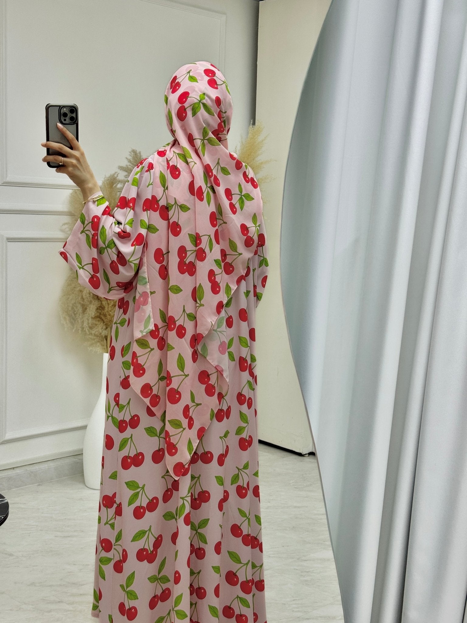 C 1221 Cherry Mist Printed Abaya