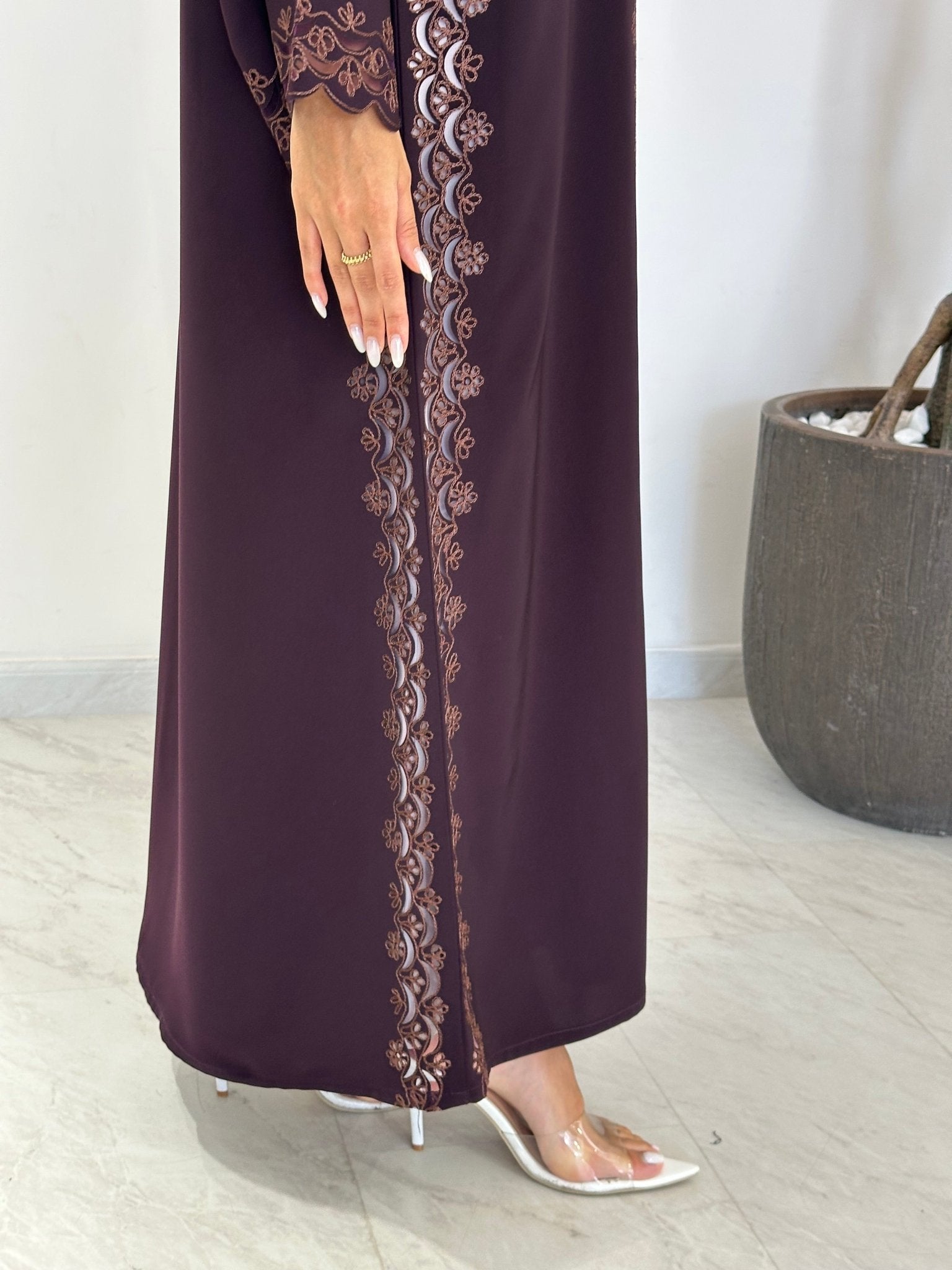 C 1228 Brown Lace Abaya