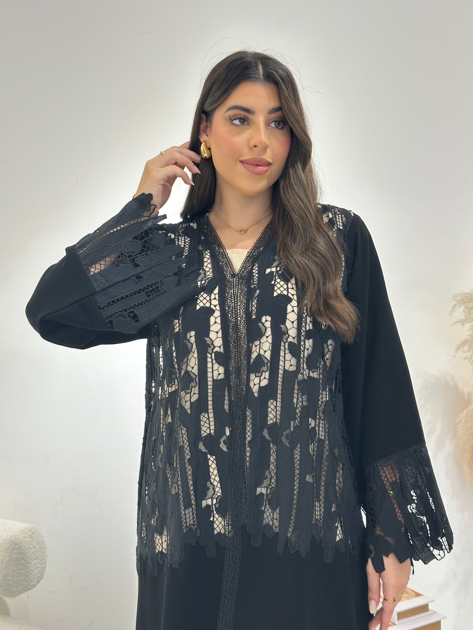 C 1310 Black Lace Abaya