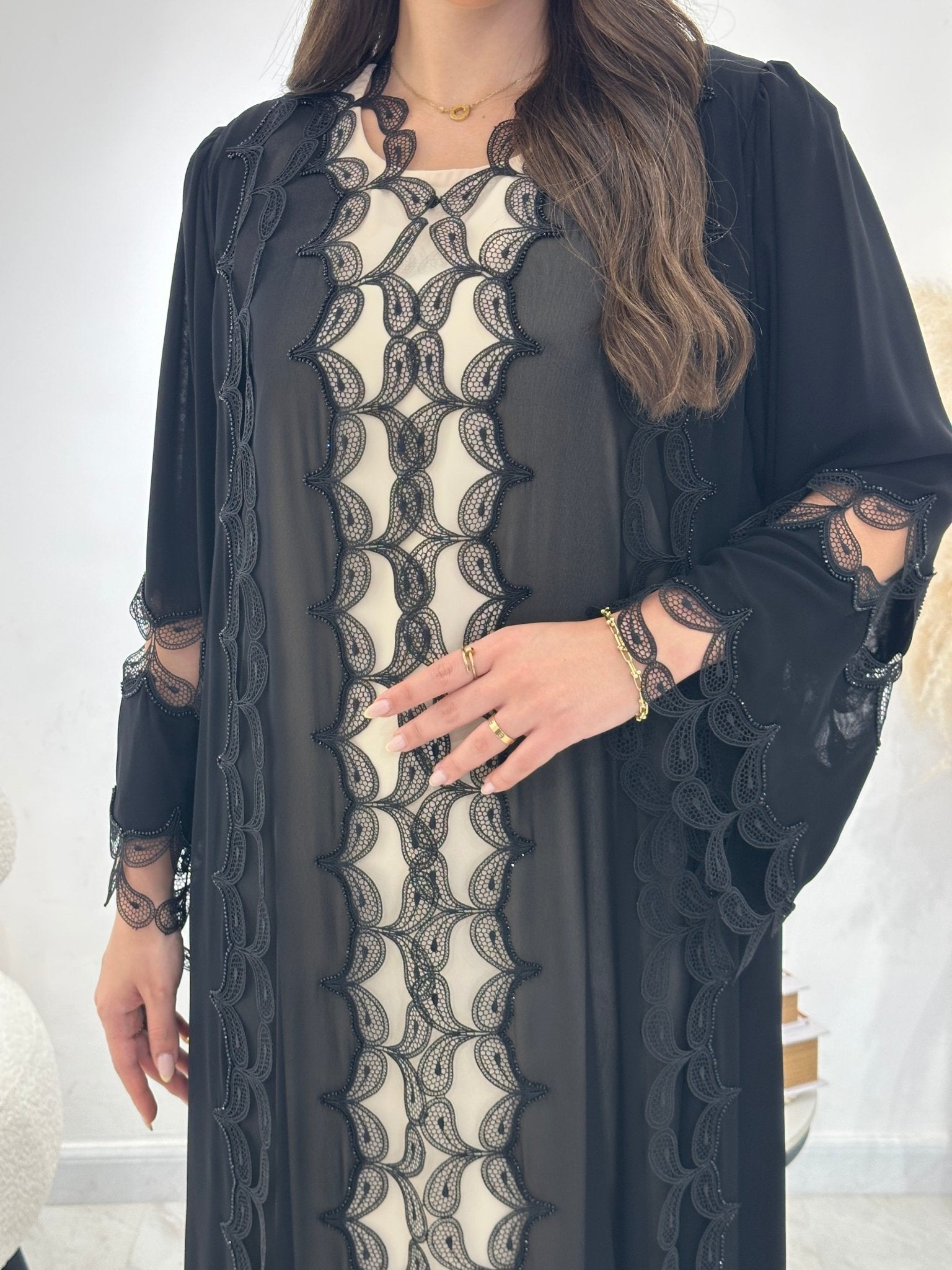C 1314 Black Lace Abaya