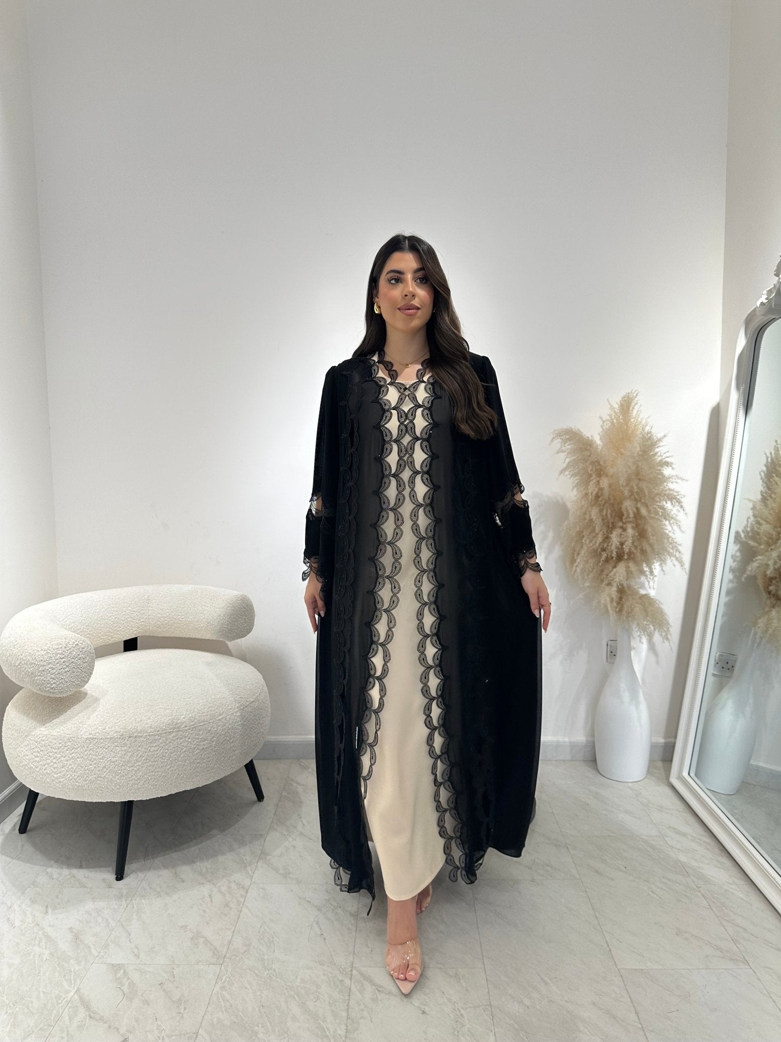 C 1314 Black Lace Abaya
