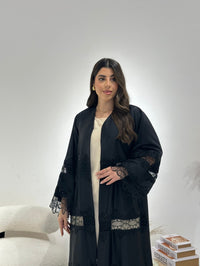 عباية من الدانتيل الأسود C 1316 - XS / 49