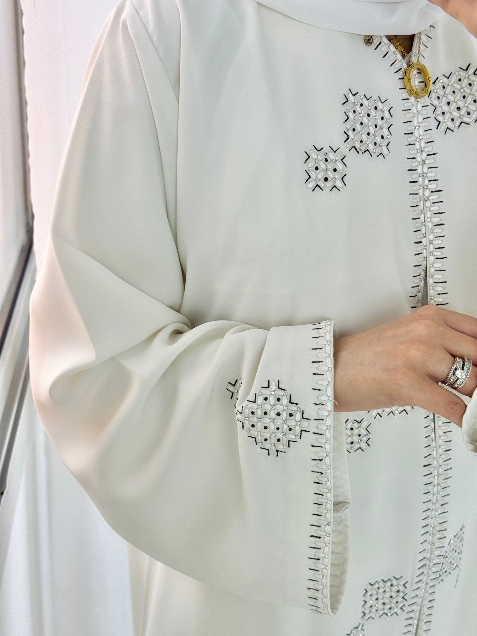 C 1320 Off White Embroidered Abaya