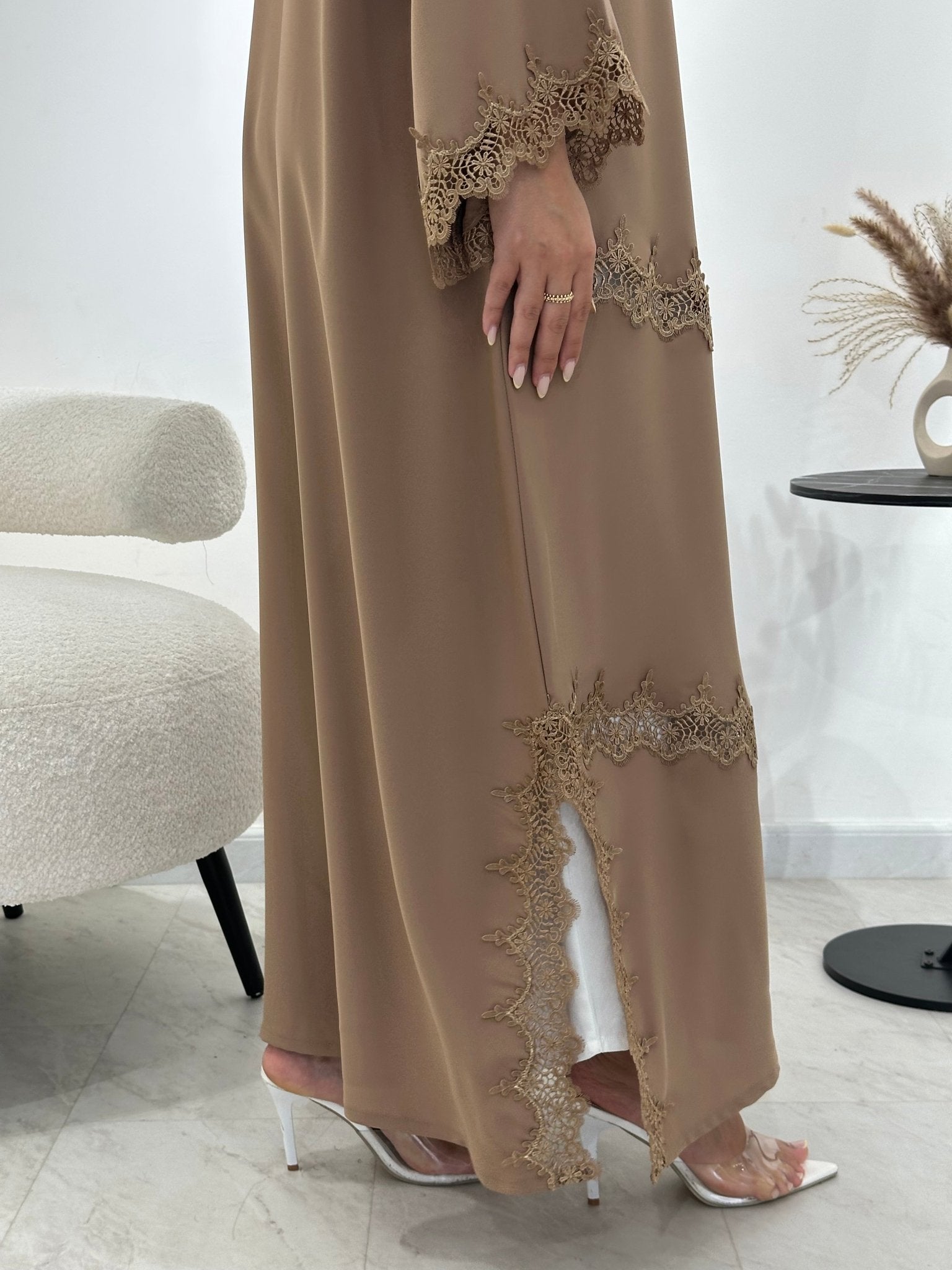 C 1344 Camel Lace abaya