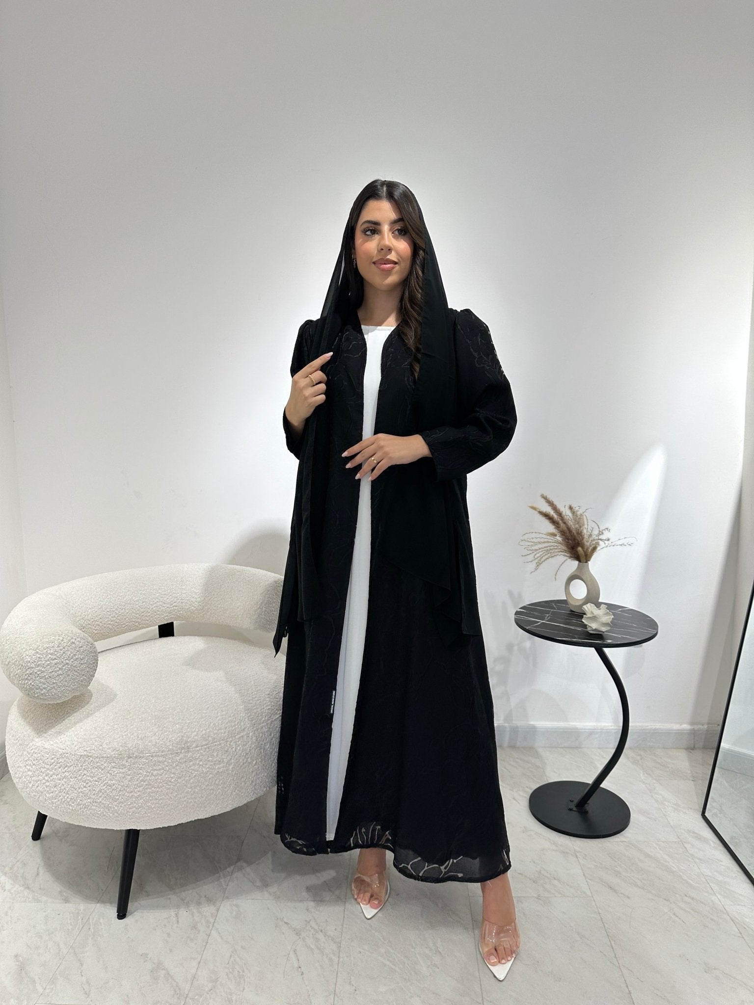 C 1353 Black Floral Abaya