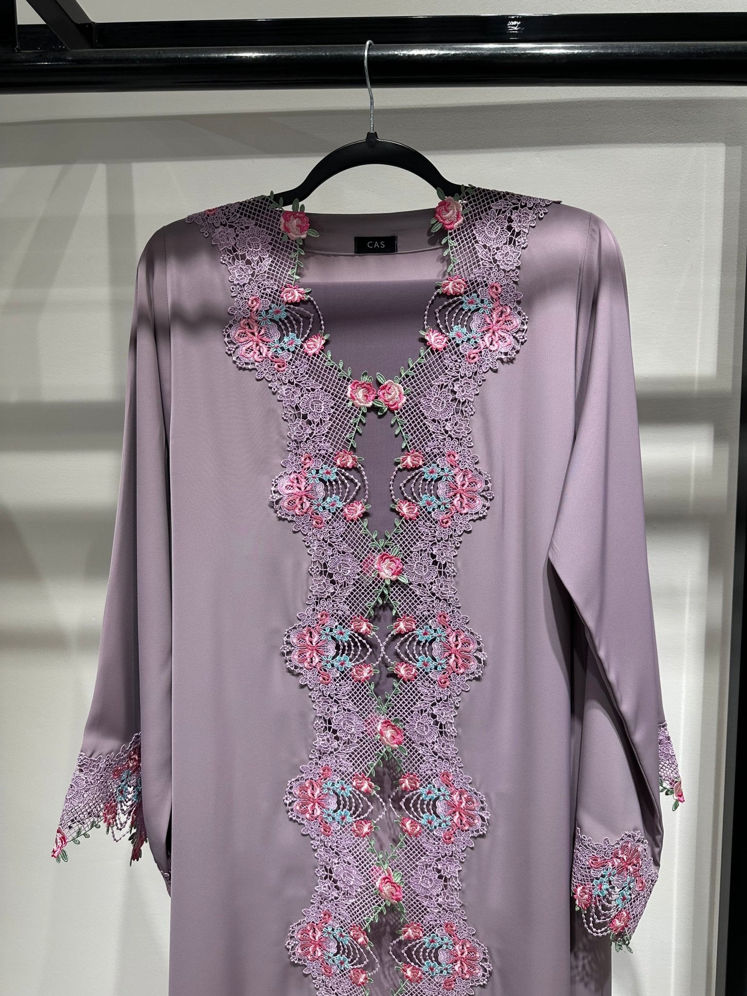 C 1418 - 03 Lavender Floral Lace Abaya