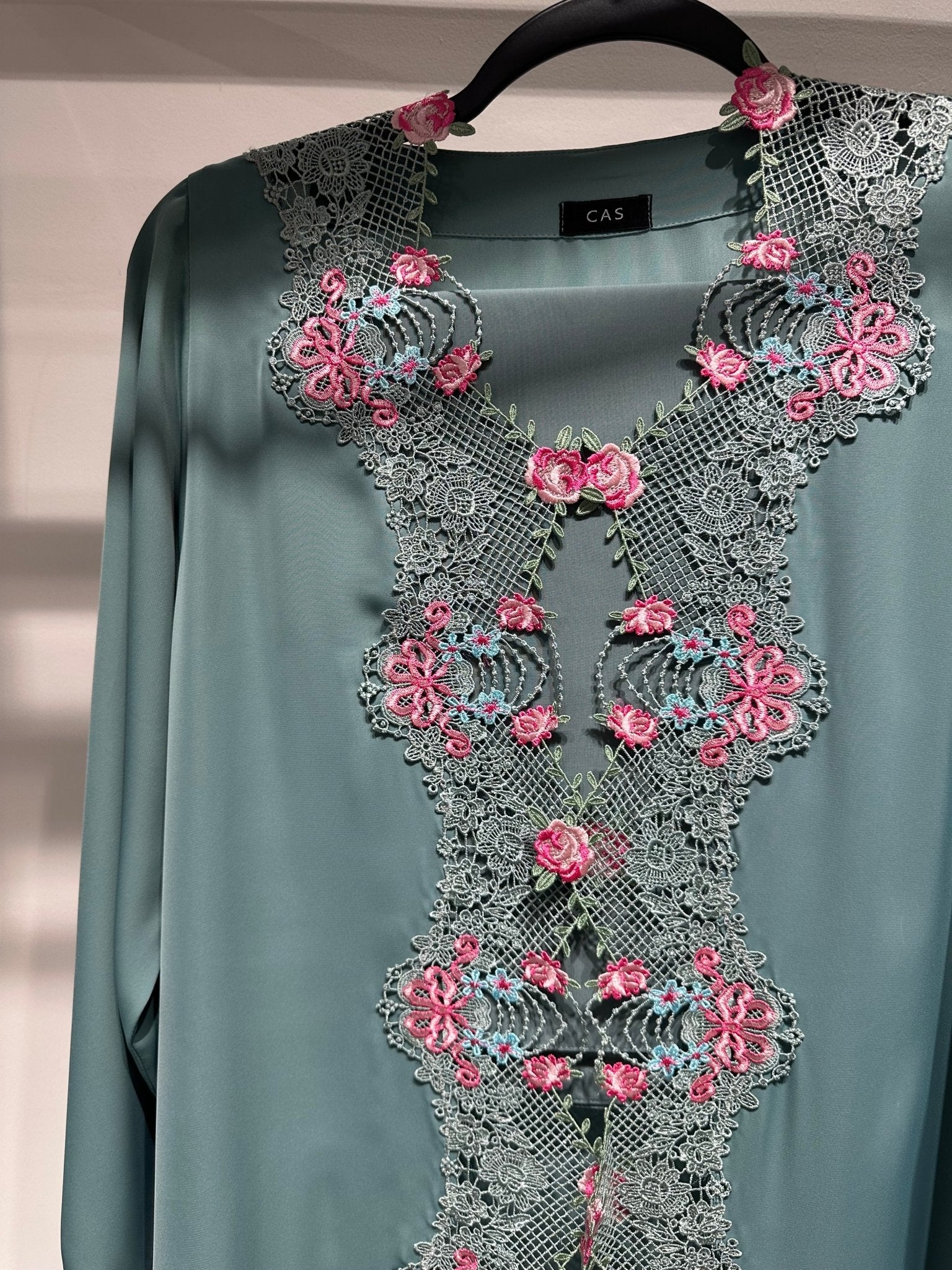 C 1418 - 06 Teal Floral Lace Abaya