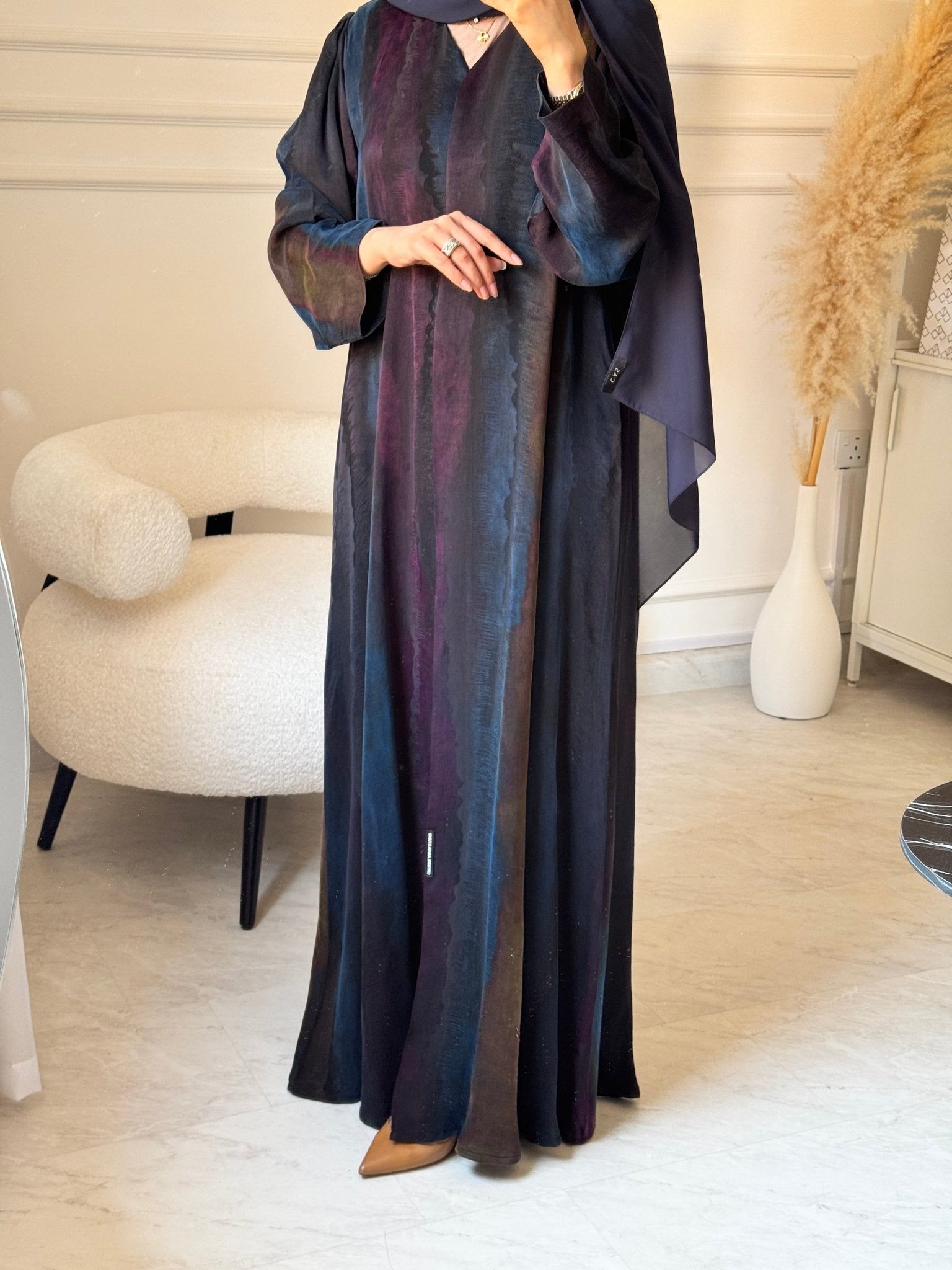 C 1518 - 07 Magenta Navy Abaya