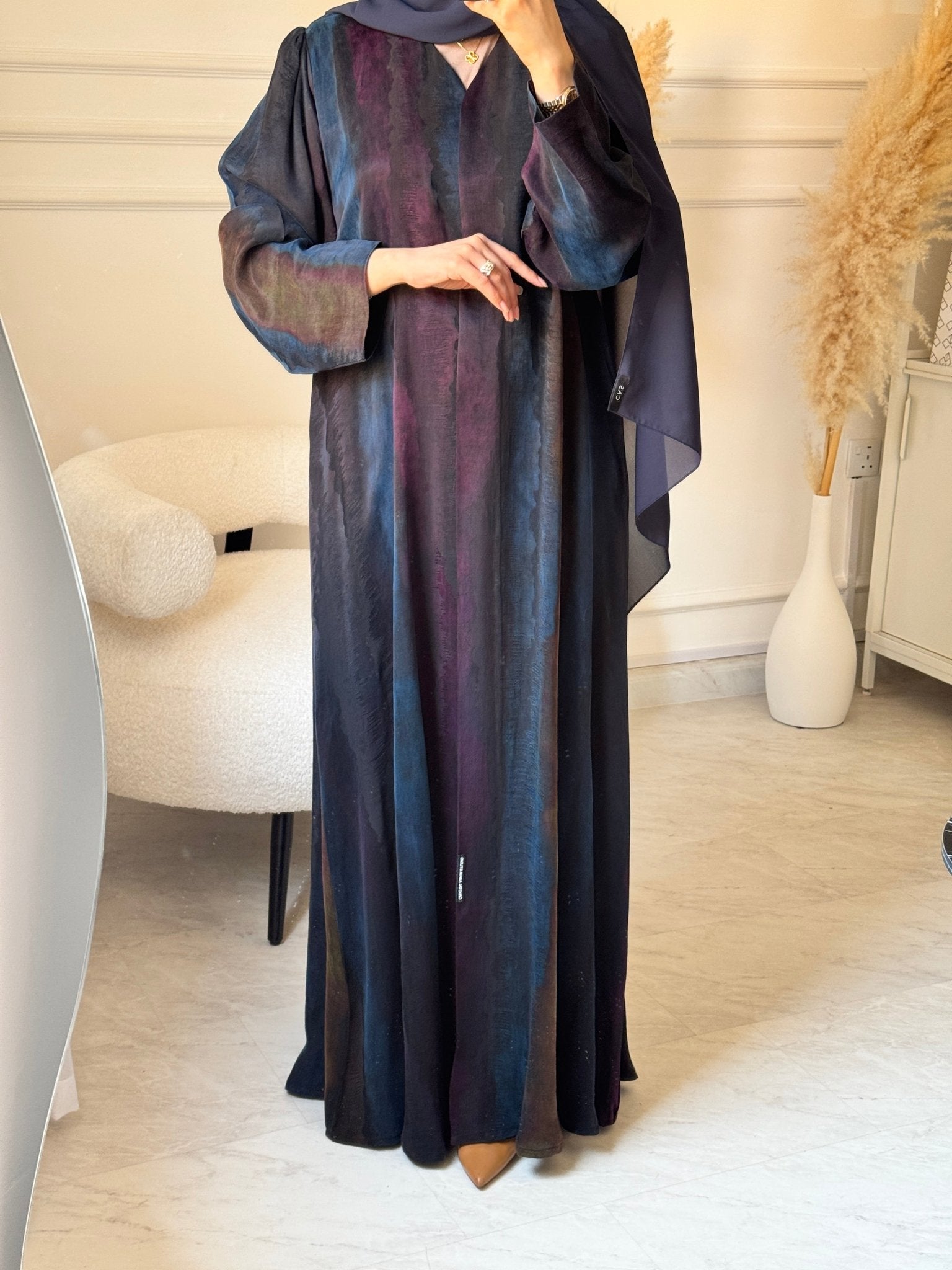 C 1518 - 07 Magenta Navy Abaya
