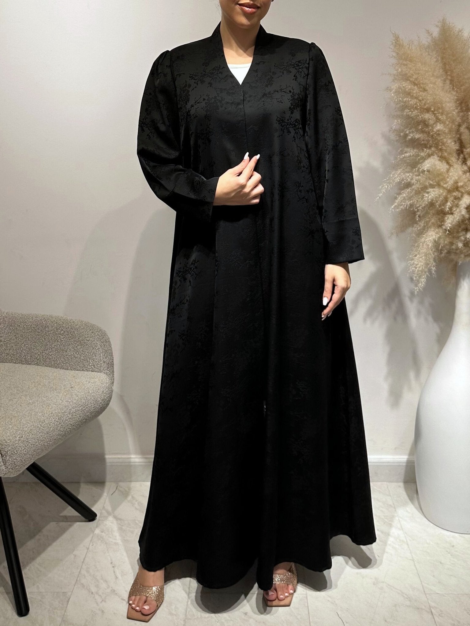 C 1632 Black Printed Abaya