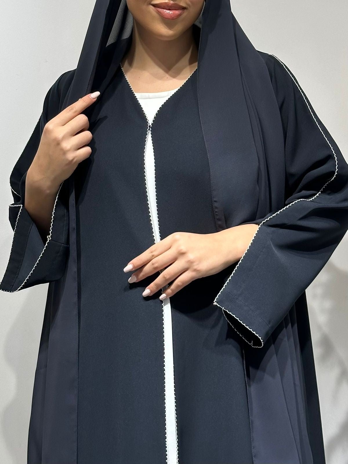 C 1646 Dark Navy Embroidered Abaya