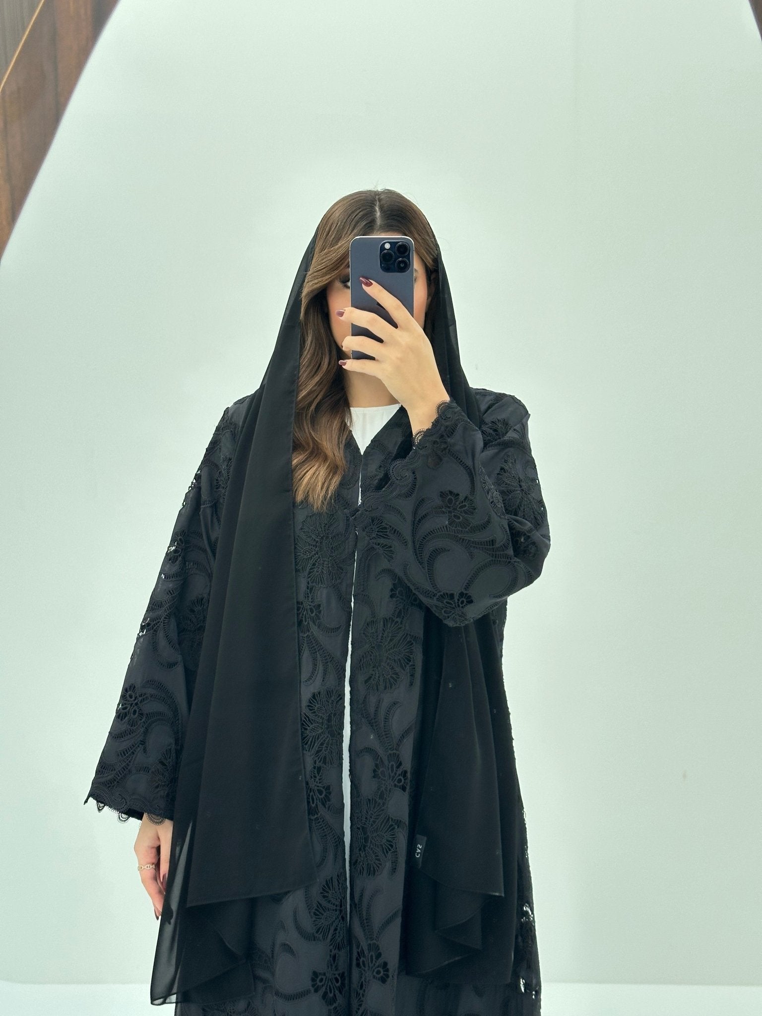 C 1661 Black Dantel Abaya