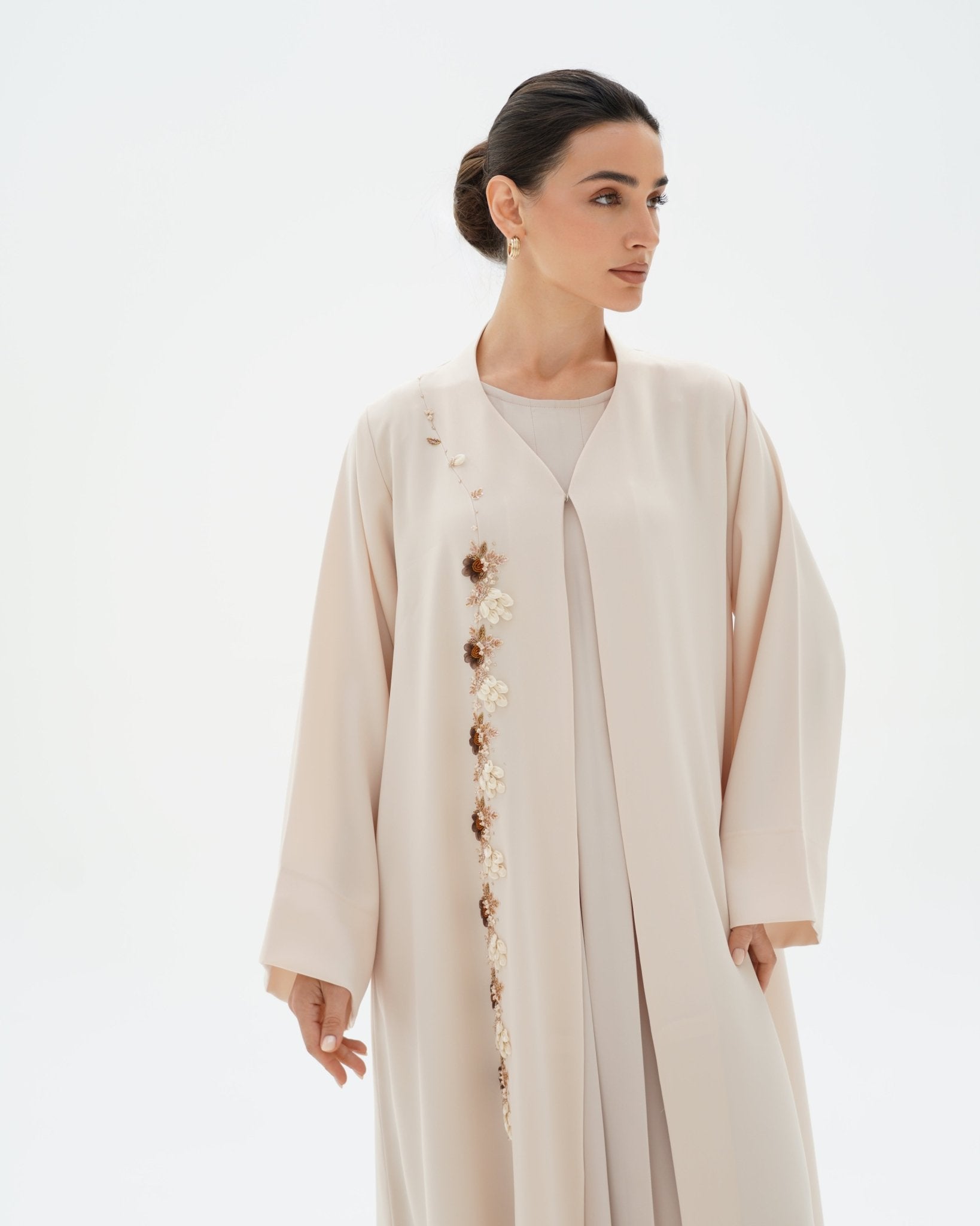 C 1701 Latifa Abaya