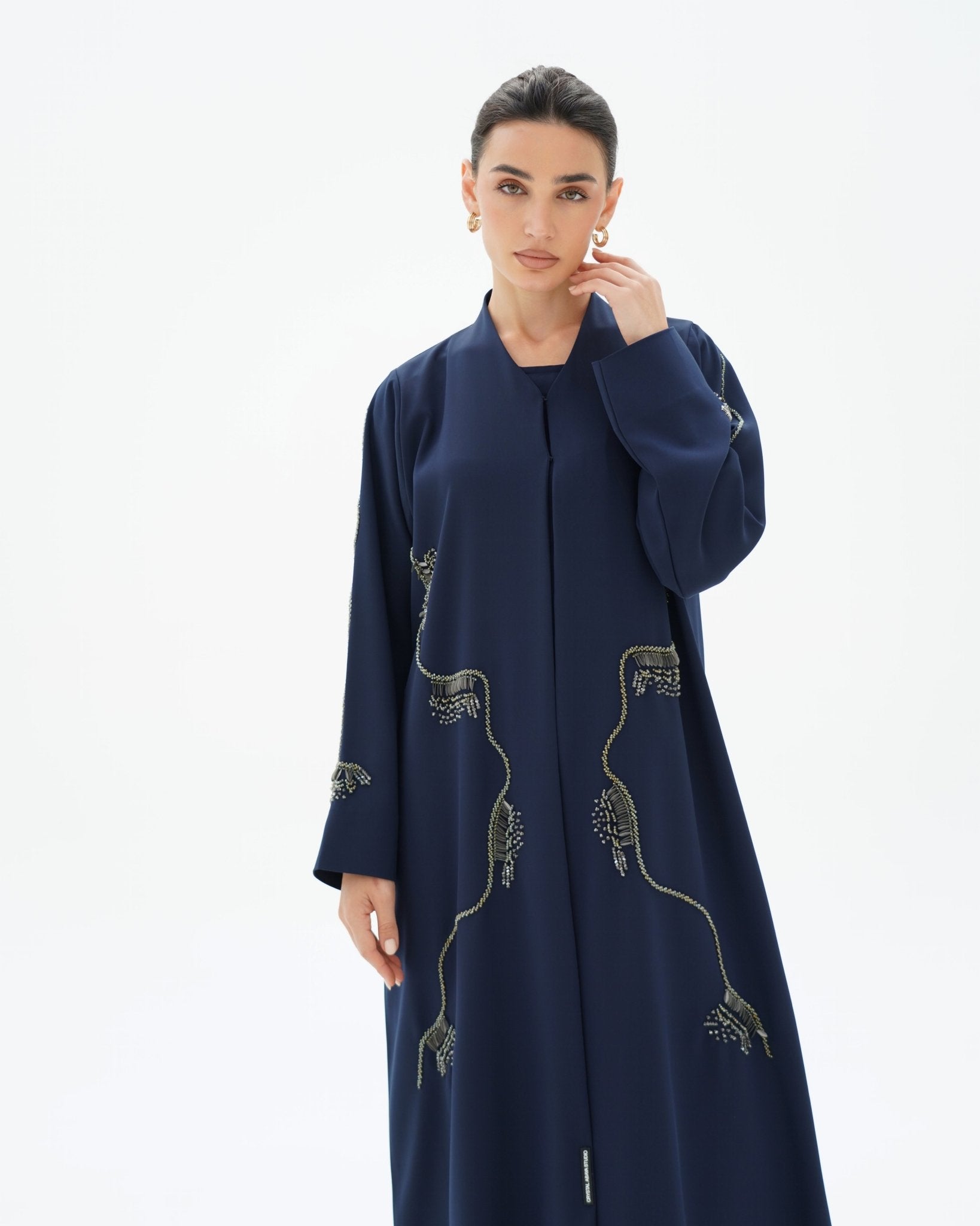 C 1706 Samira Abaya