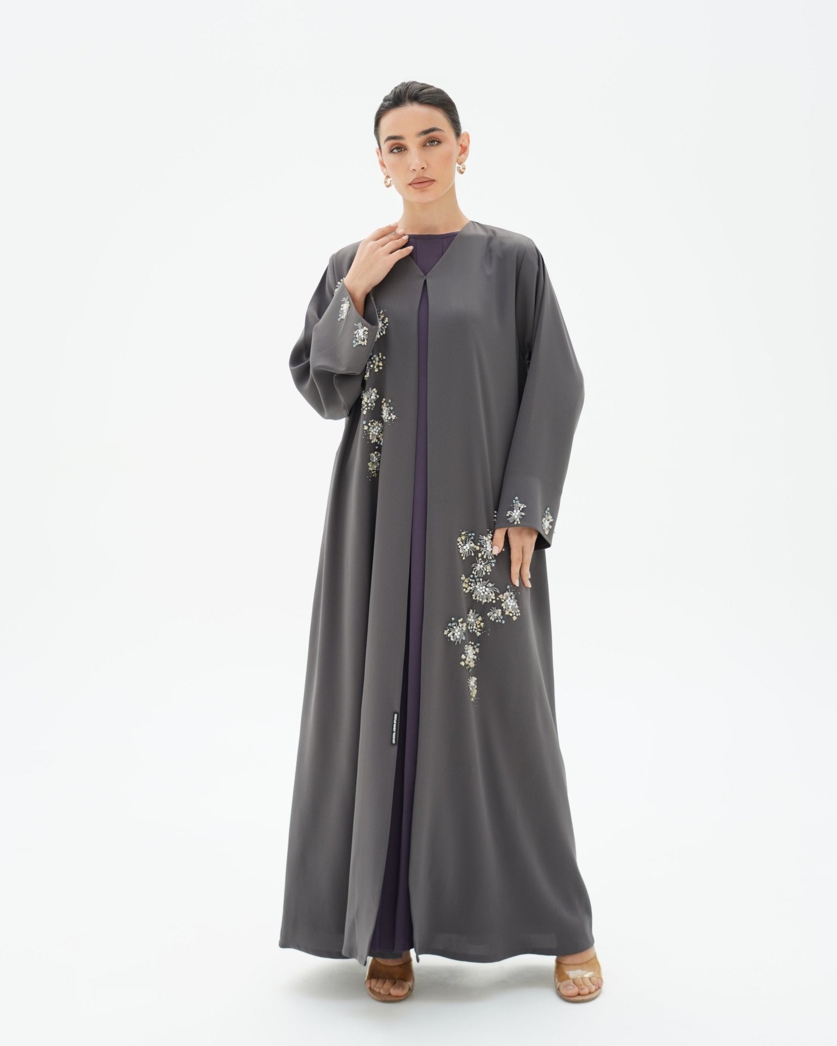 C 1711 Mira Abaya