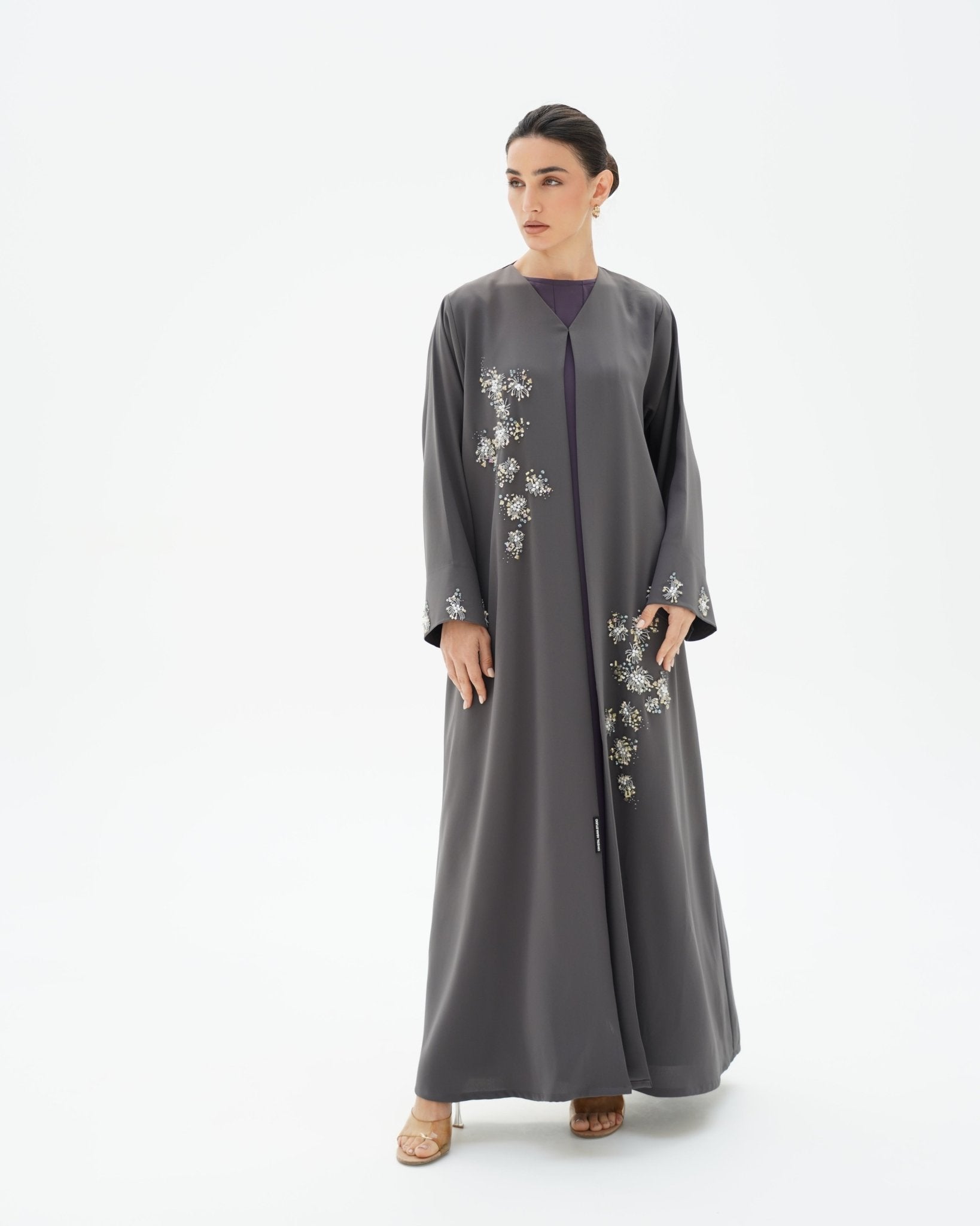 C 1711 Mira Abaya