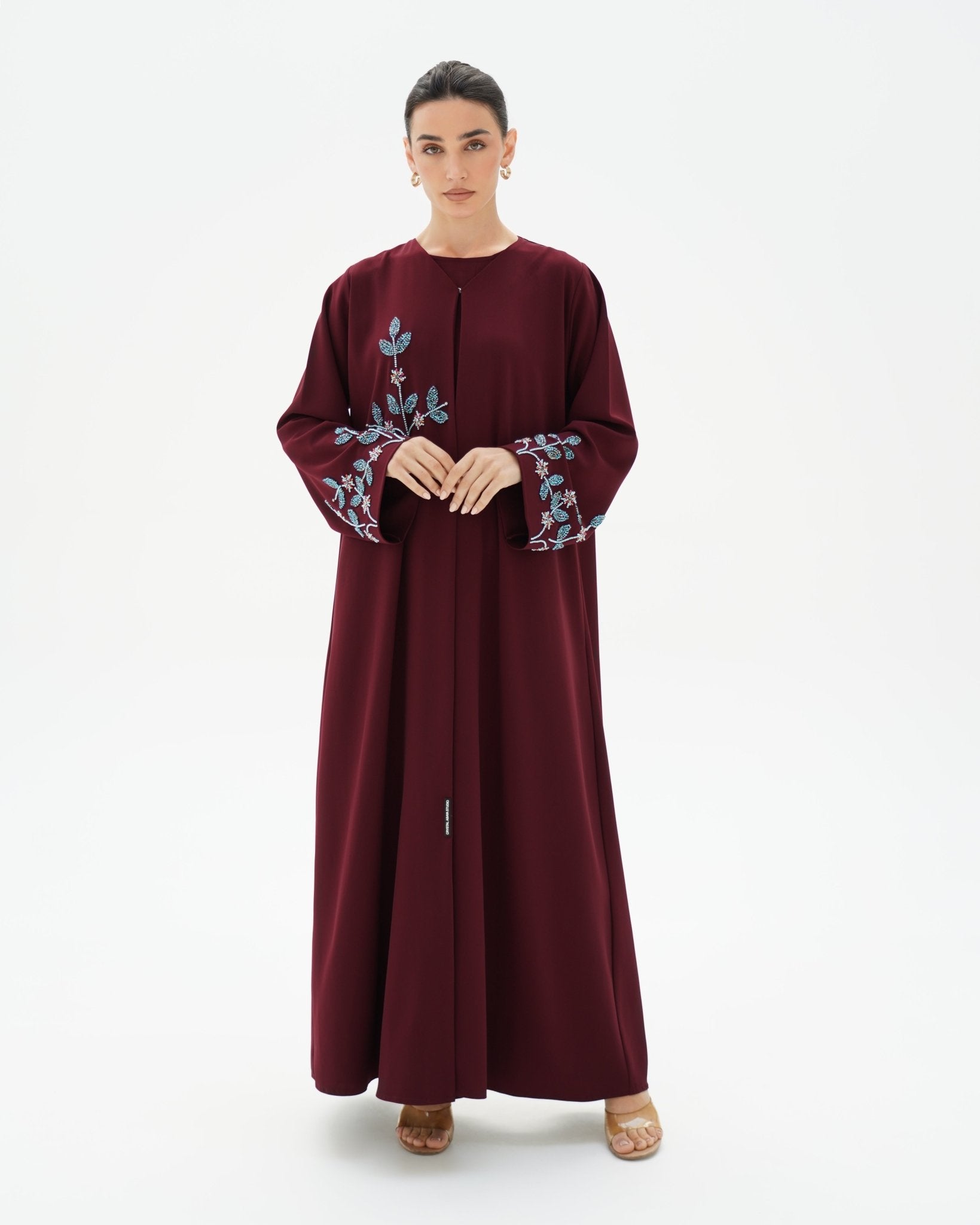 C 1712 Sheikha Abaya
